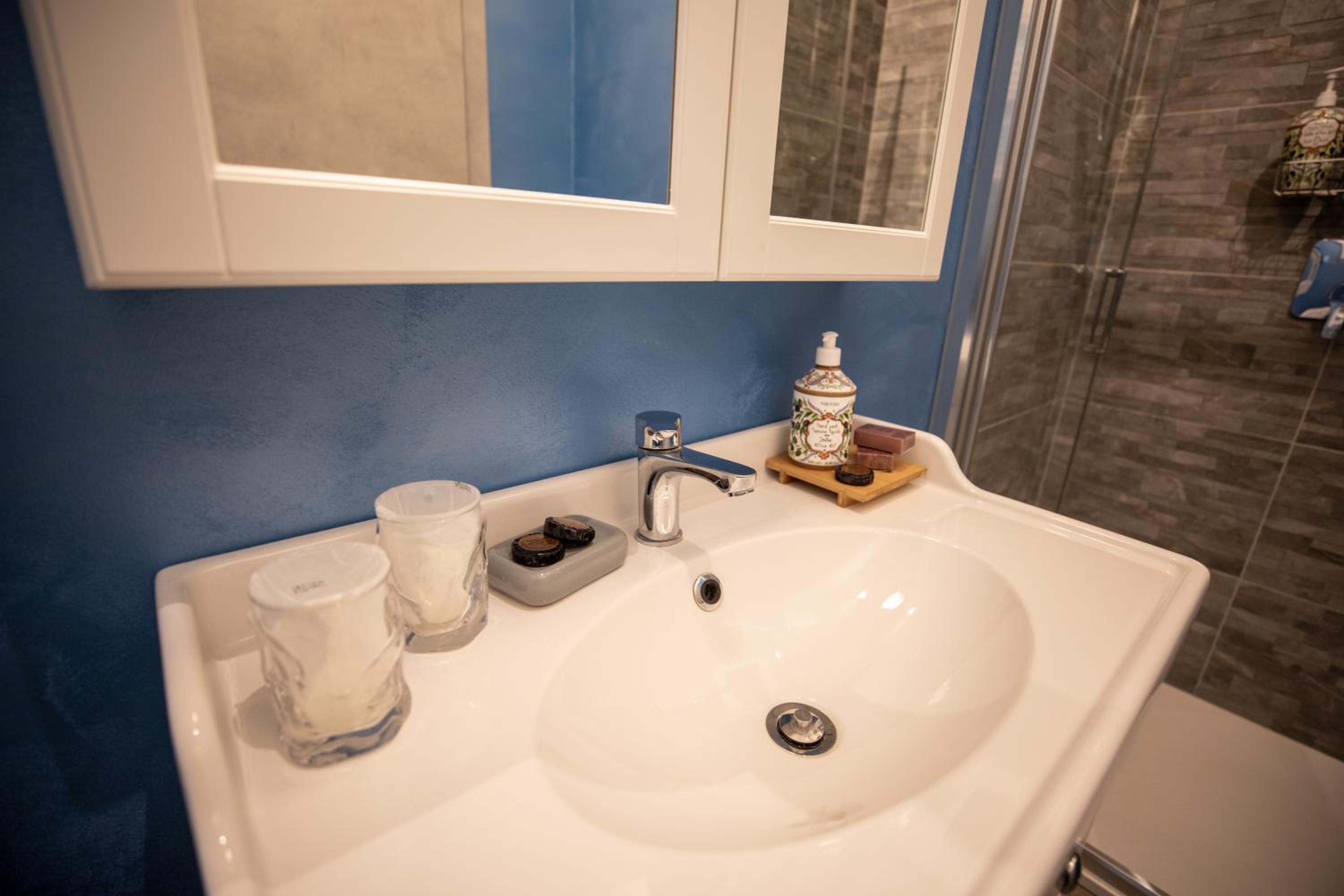 Deluxe Double Room - Photo 50