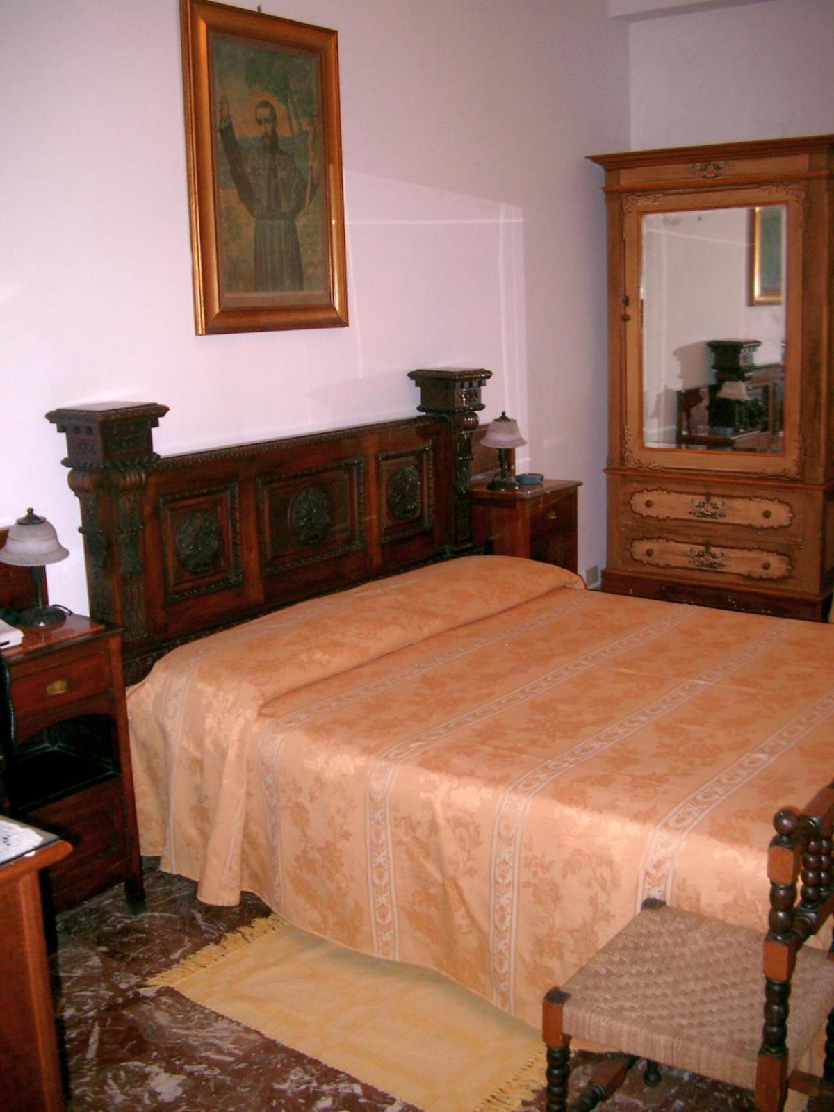 Classic Double Room photo 2