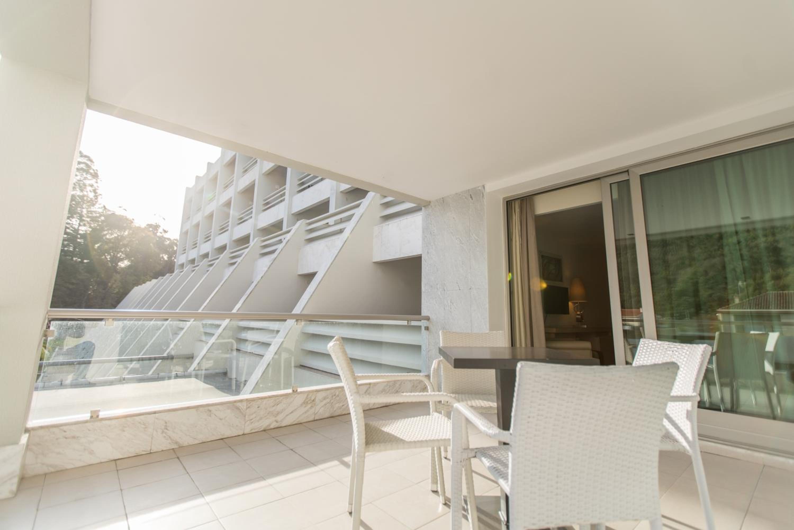 Family Room with Balcony (2 Adults + 2 Children up to 10 years old) photo 3