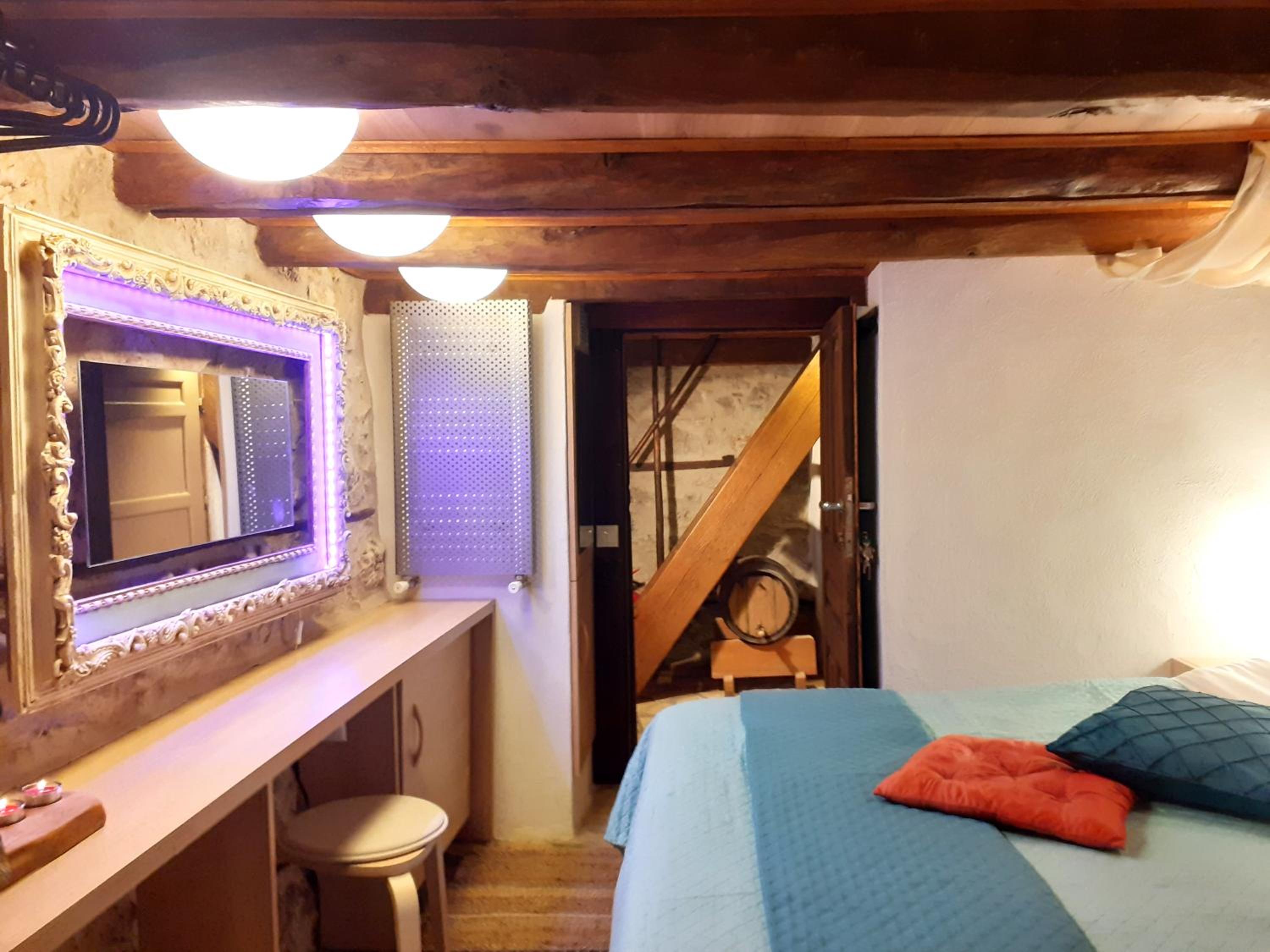 Three-Bedroom Townhouse - Photo 38