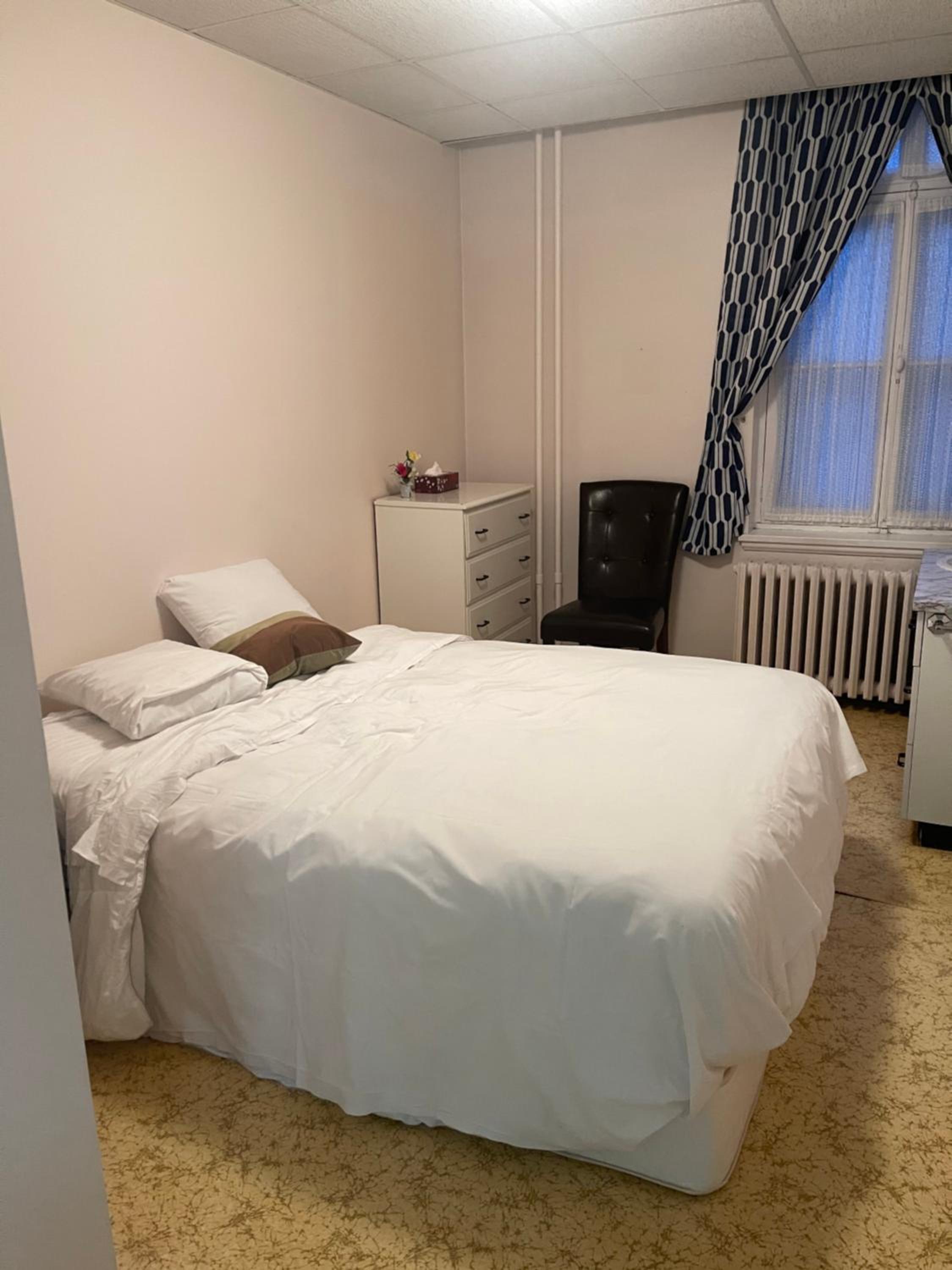 Standard Double Room with Shared Bathroom photo 2