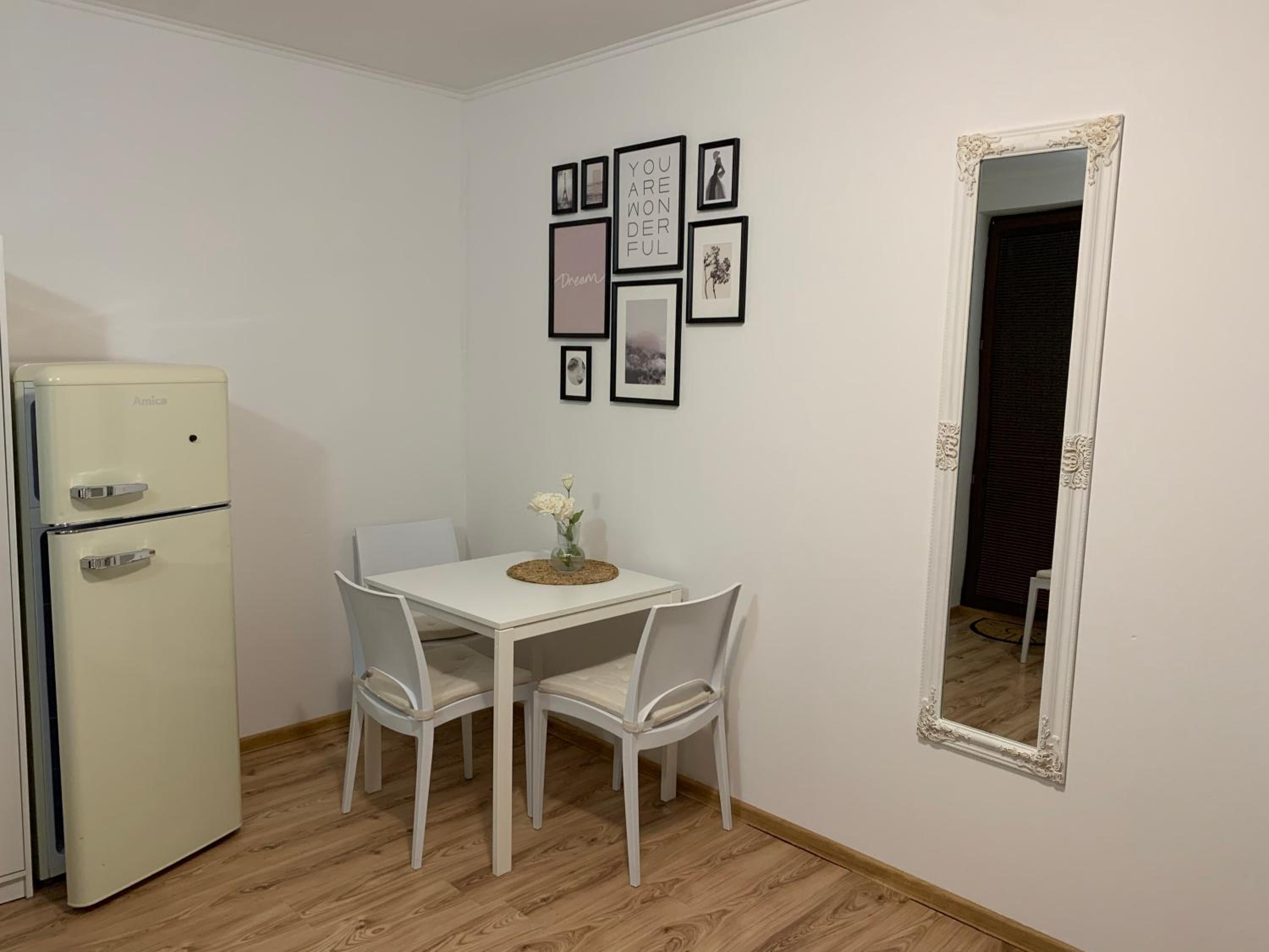 Two-Bedroom Apartment - Photo 8