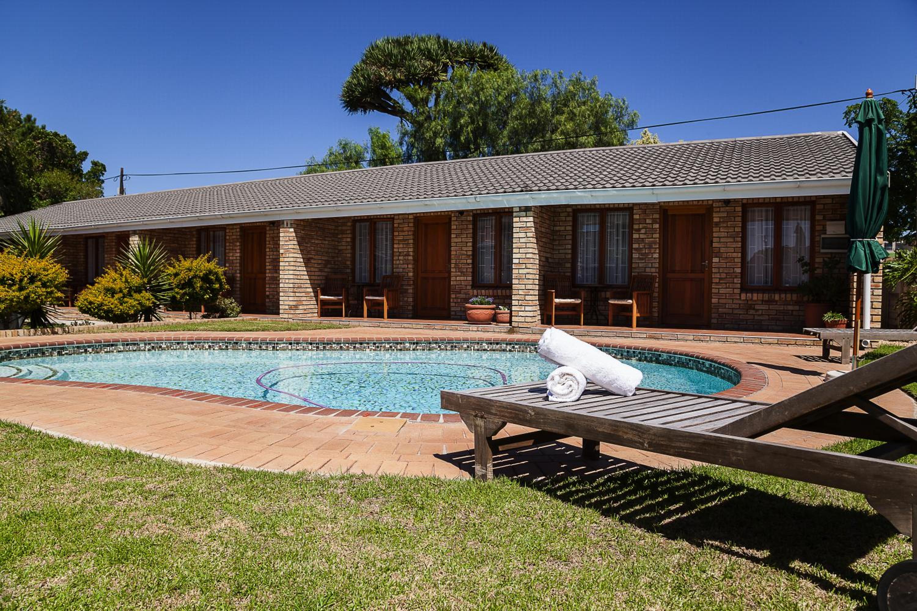 Double Room with Pool View photo 2