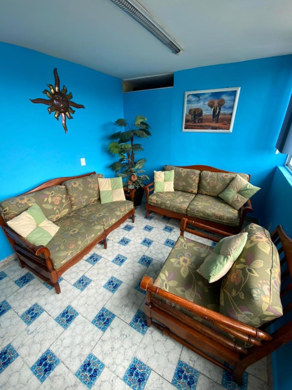 Twin Room - Photo 25