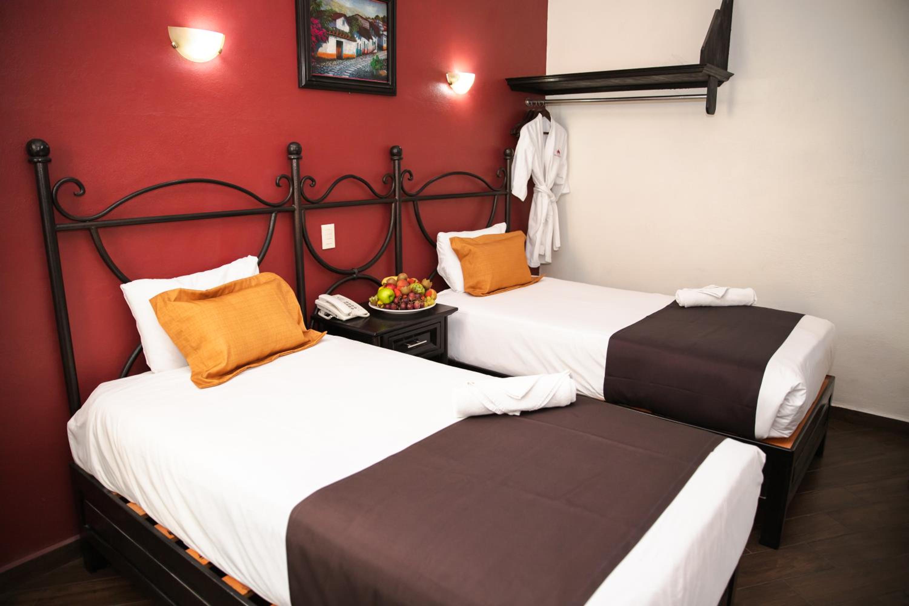 Budget Double Room - Photo 1