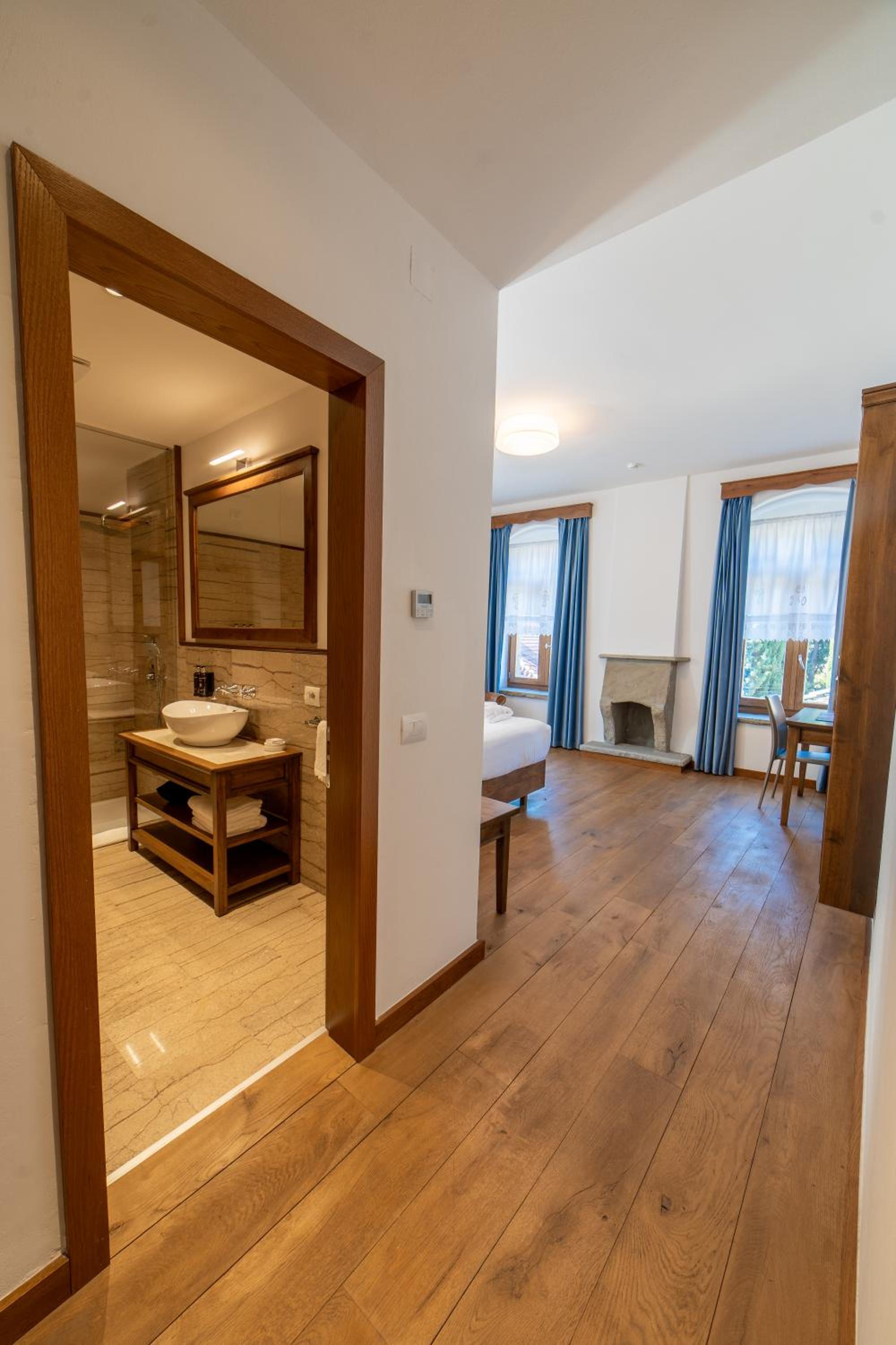 Standard Double or Twin Room photo 3