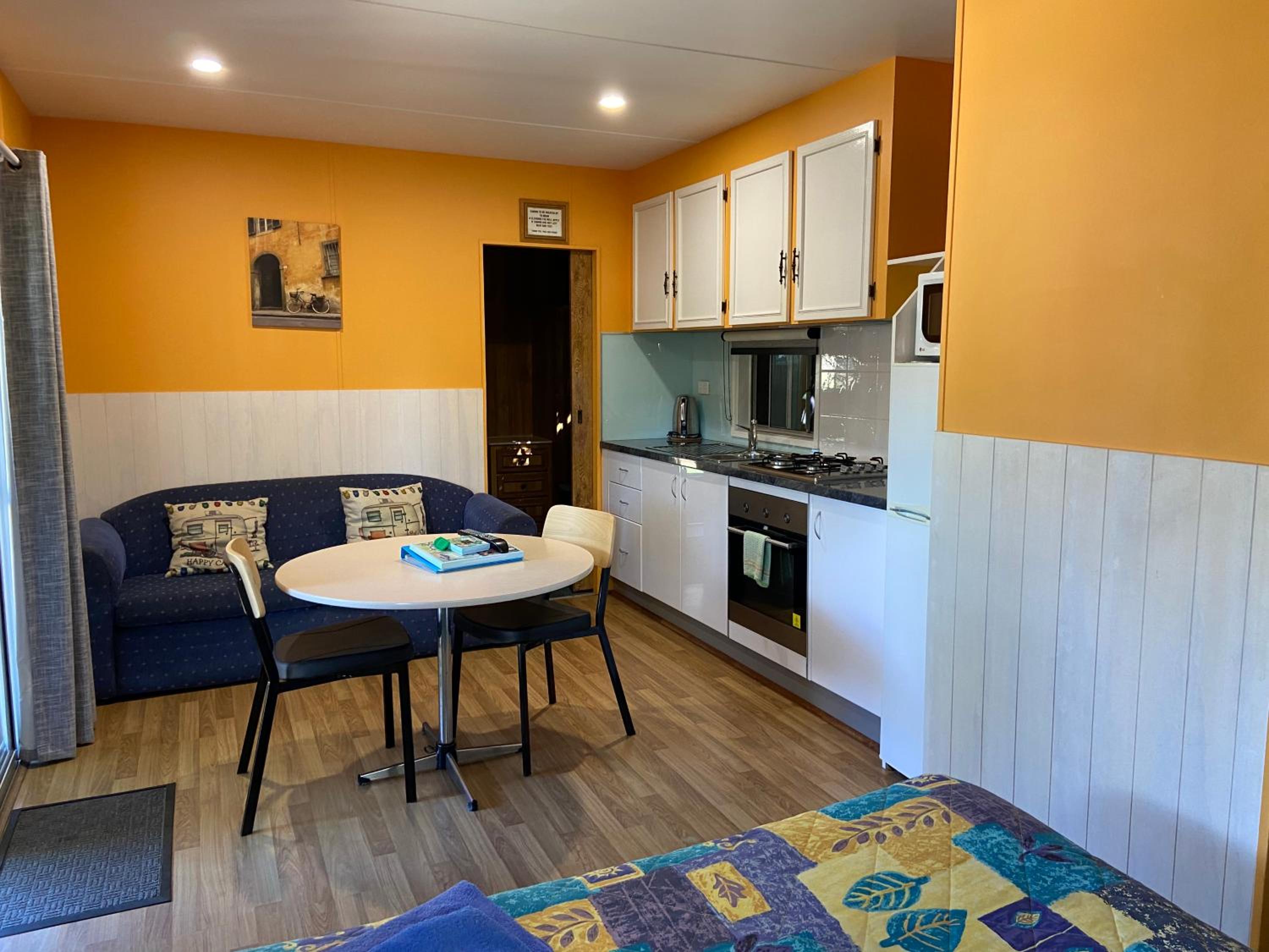 Family Room - Photo 9