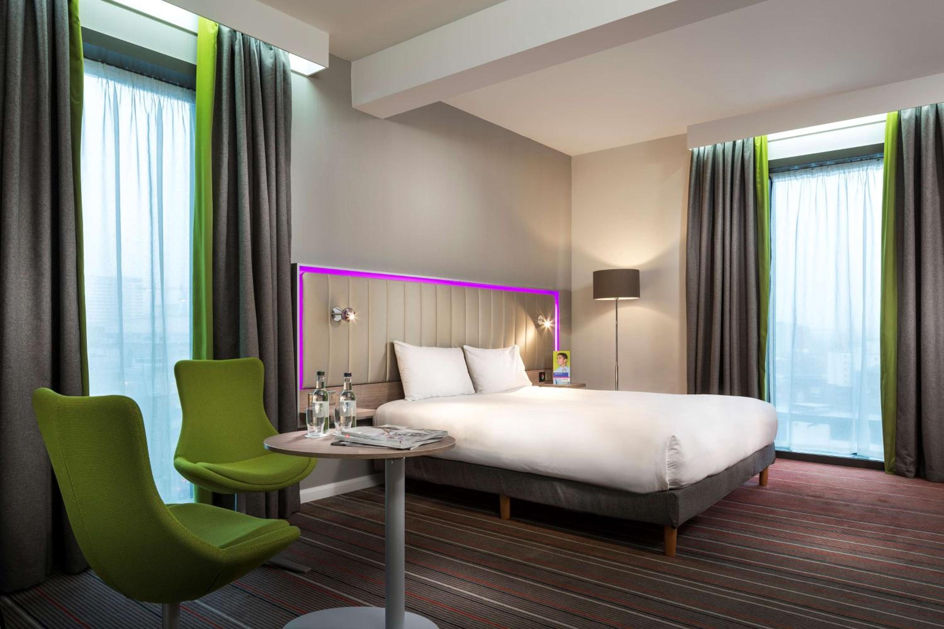 Net Zero One-Bedroom Suite - Photo 3