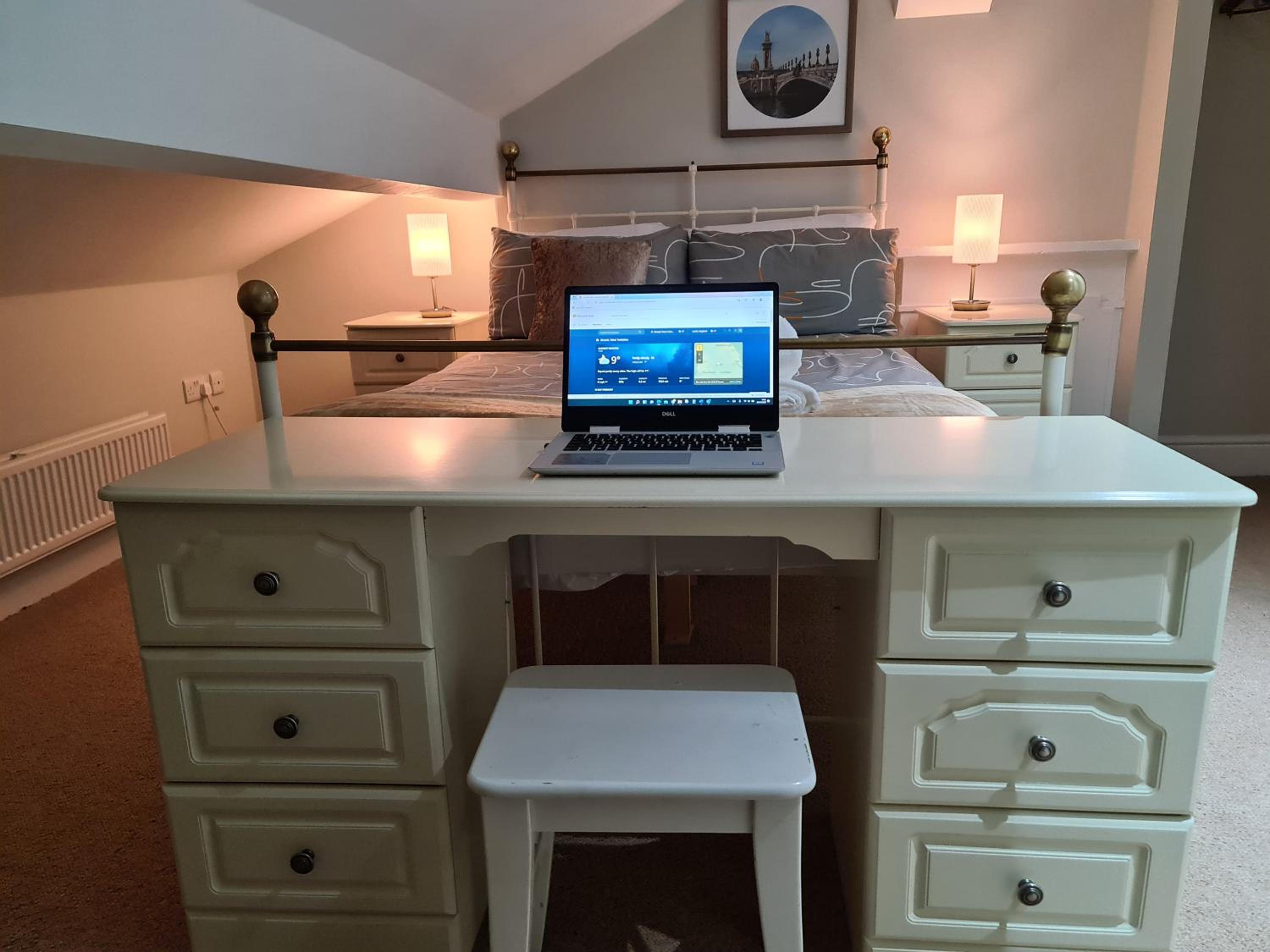 Three-Bedroom Apartment - Photo 9