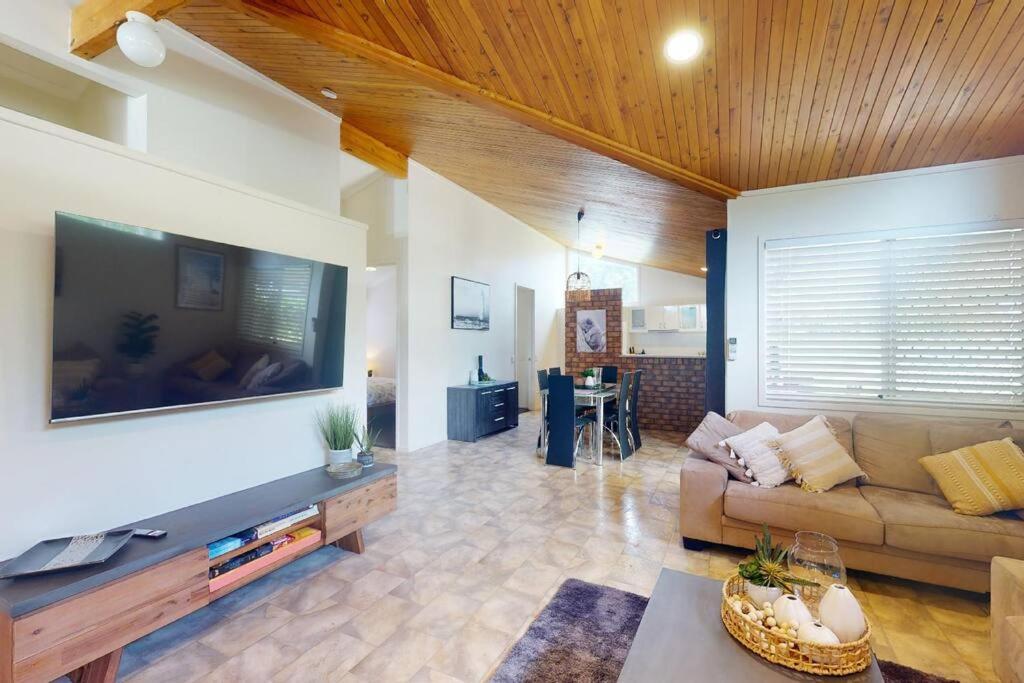 Three-Bedroom House photo 1