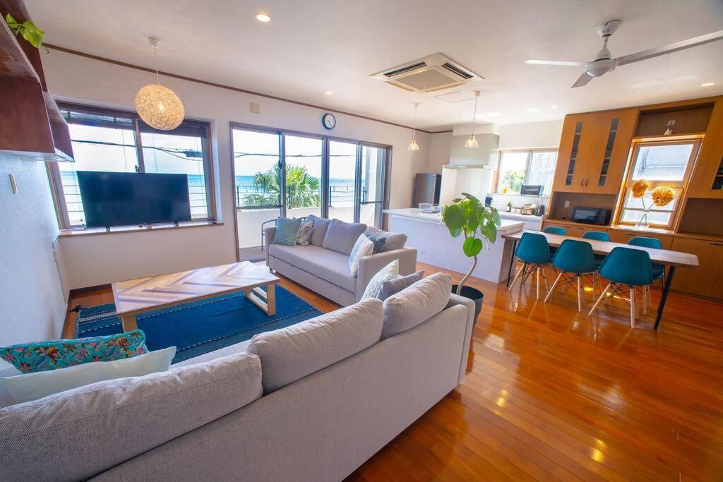 Two-Bedroom Apartment - Photo 2