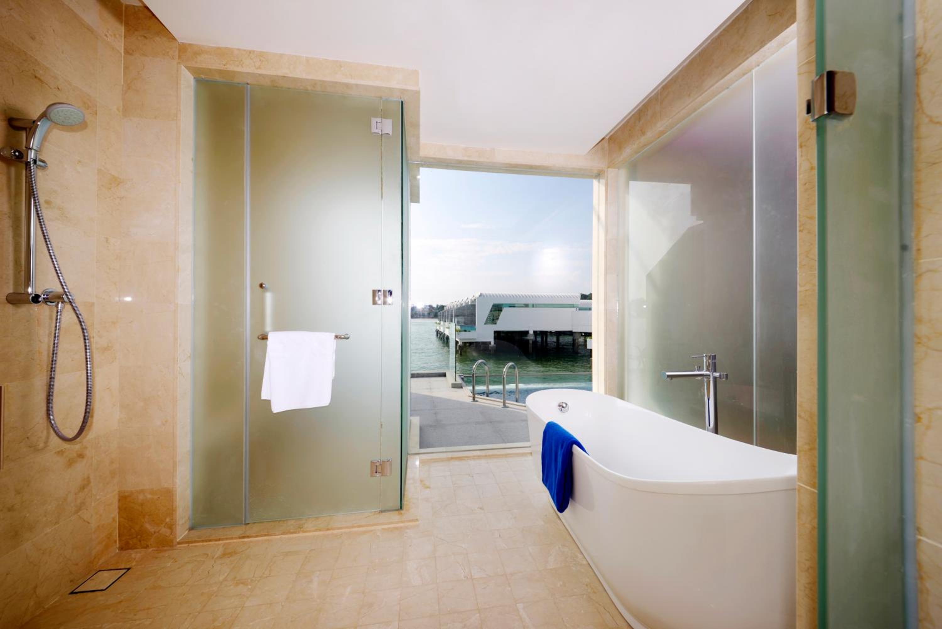 Romantic Escape Package – Panorama Pool Villa Beach View