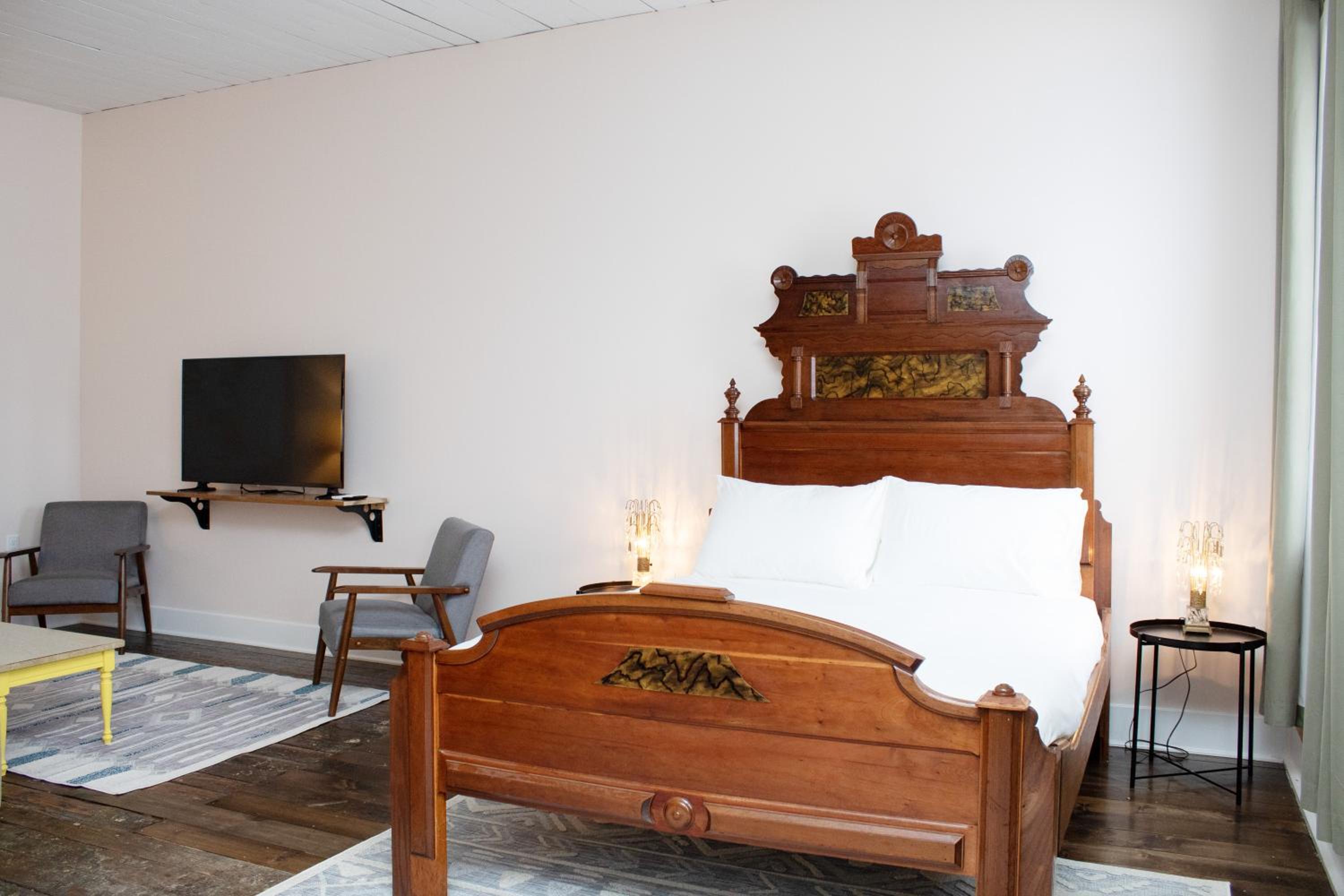 One-Bedroom Suite photo 1