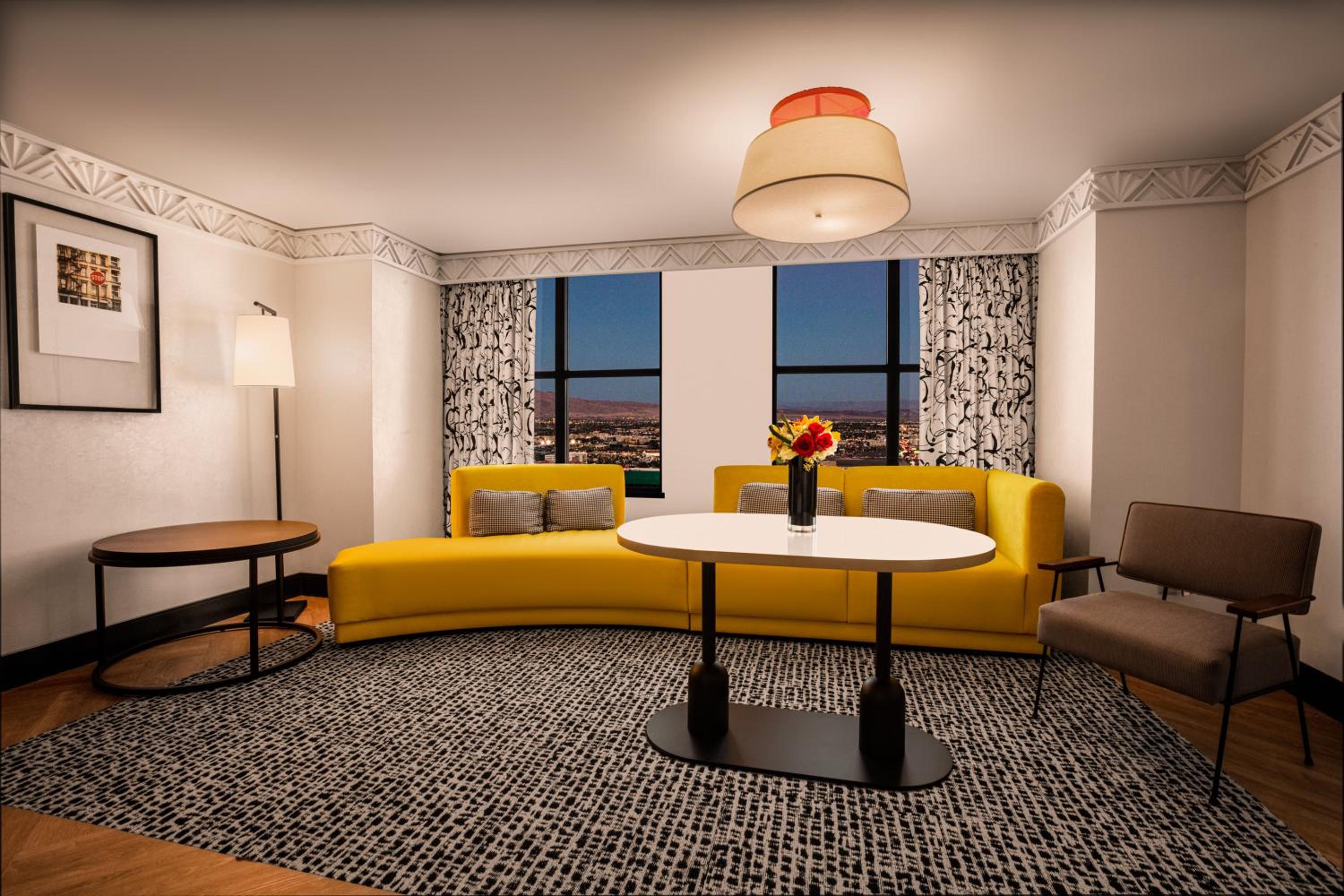 Players Suite - Photo 4