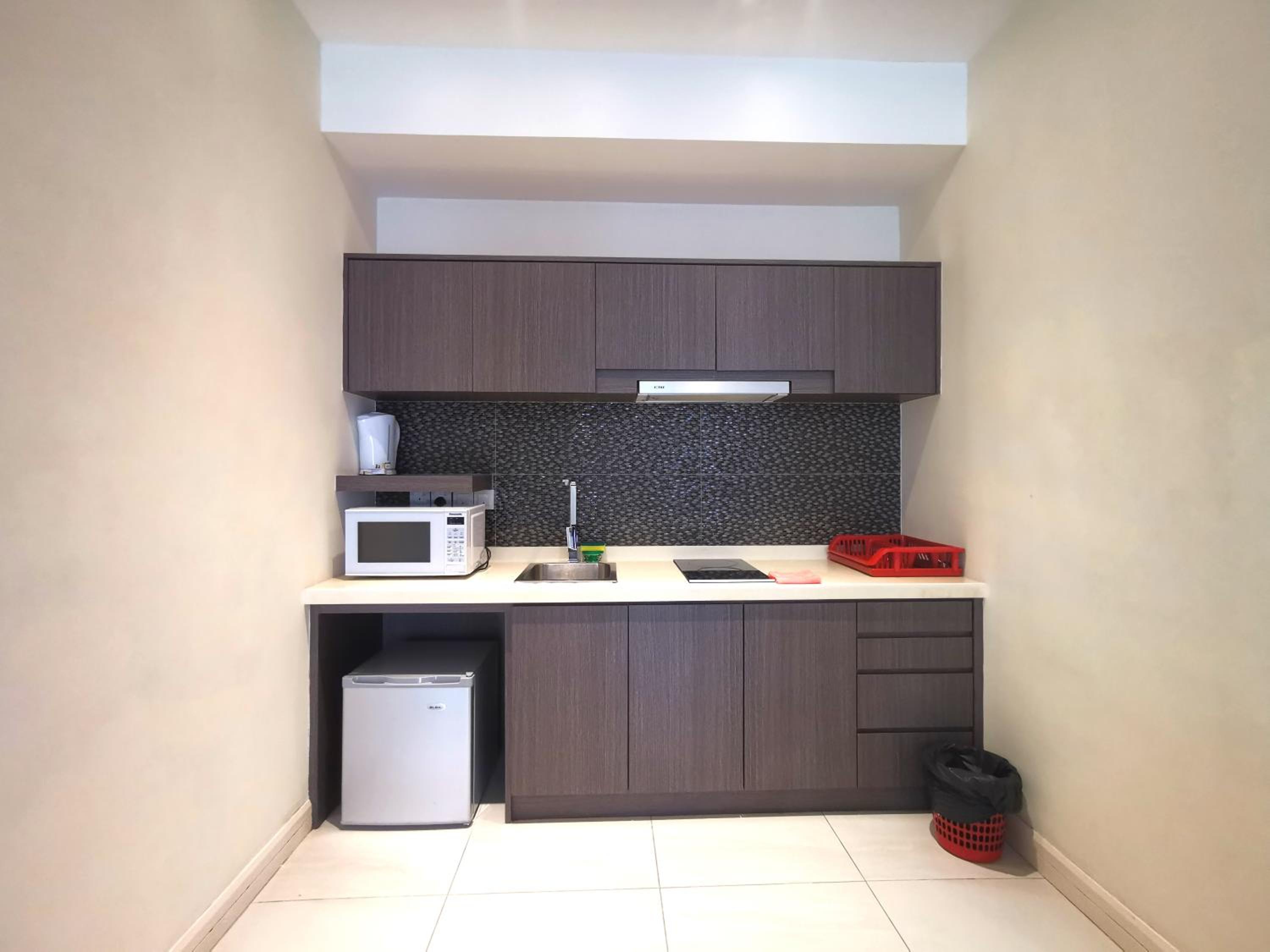Two-Bedroom Apartment - Photo 8