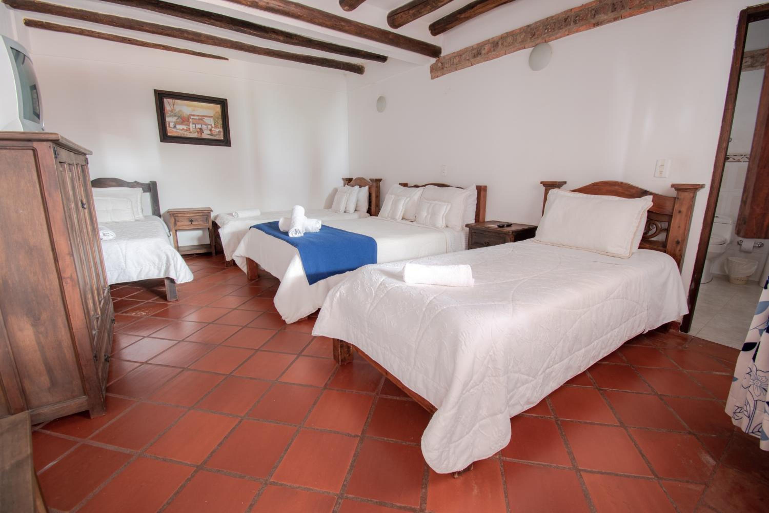 Family Room (5 Adults)