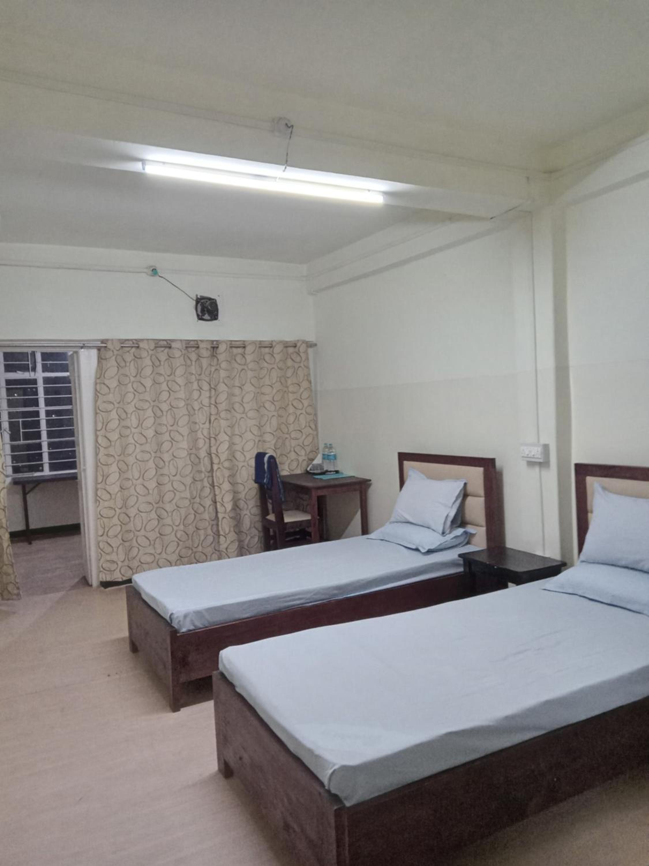 Double or Twin Room with Private Bathroom photo 1