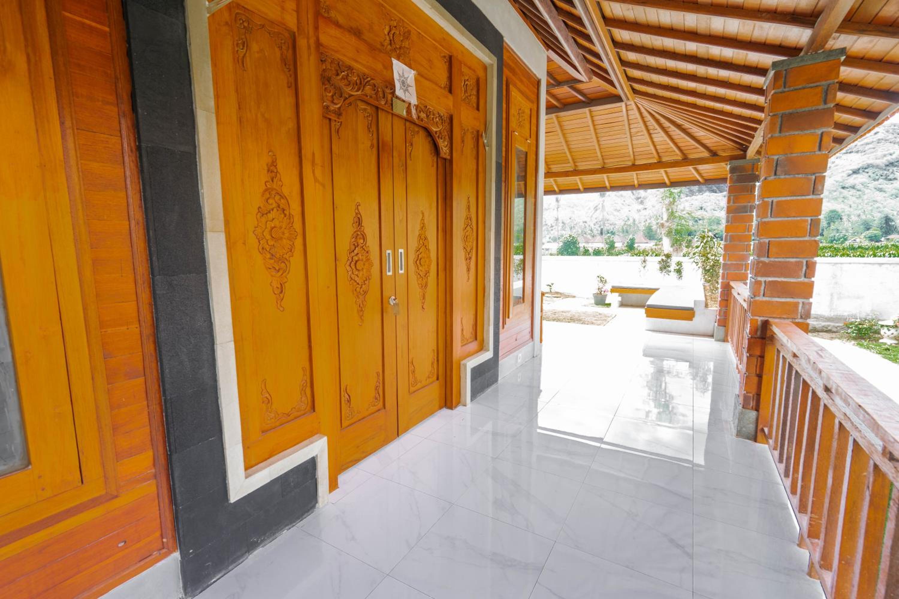 Deluxe Bungalow with Garden View - Photo 26