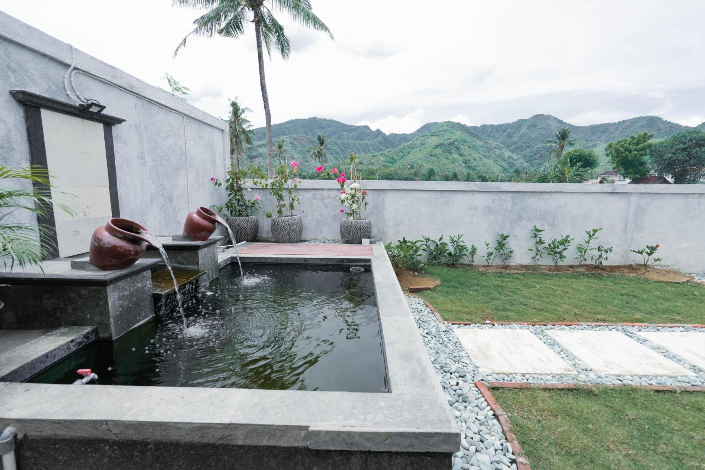 Deluxe Bungalow with Garden View - Photo 18