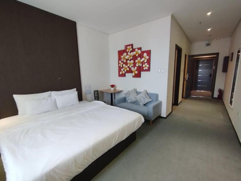 Standard Queen Room photo 1
