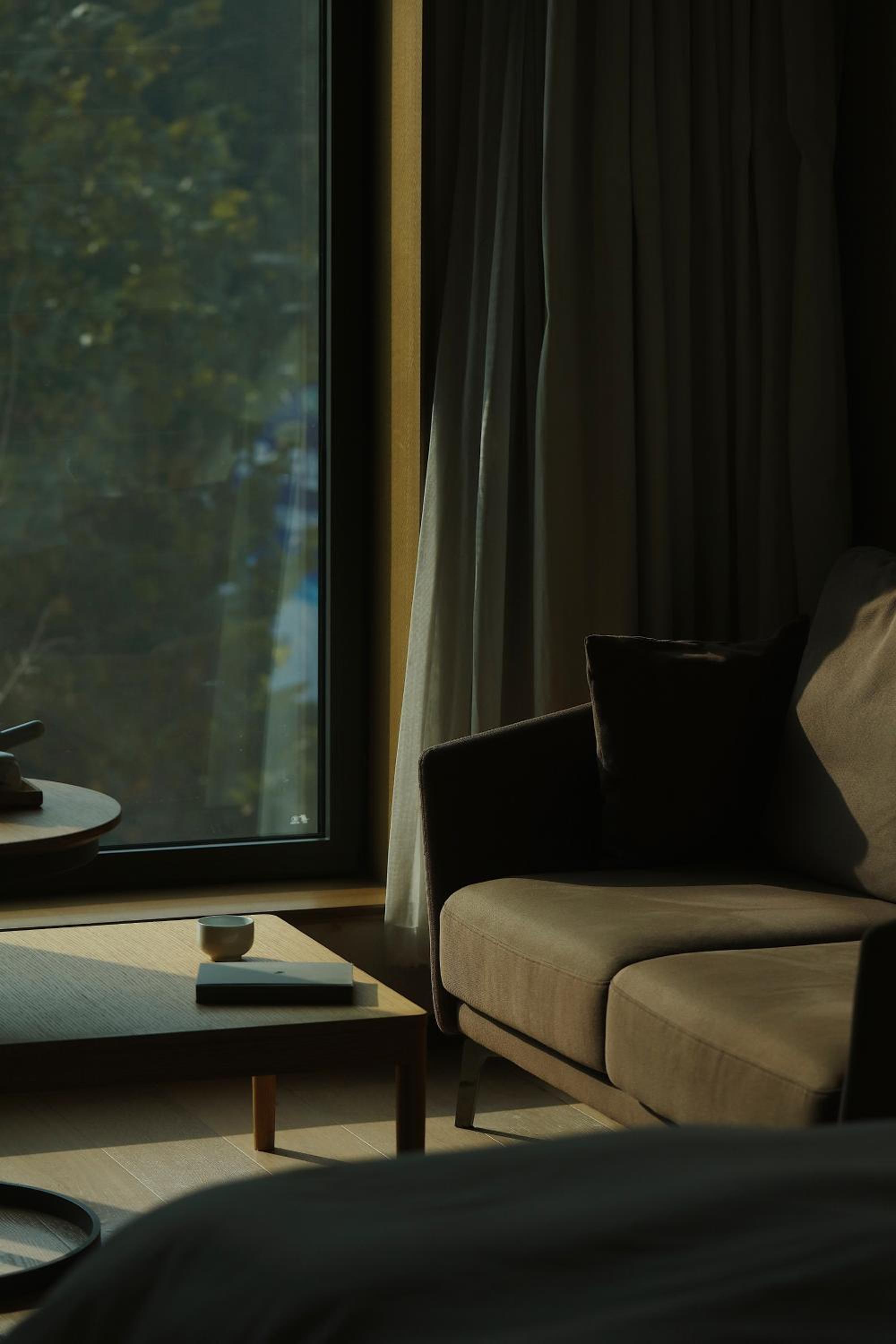 King Room with Mountain View-Free MiniBar and Free daily afternoon tea photo 1