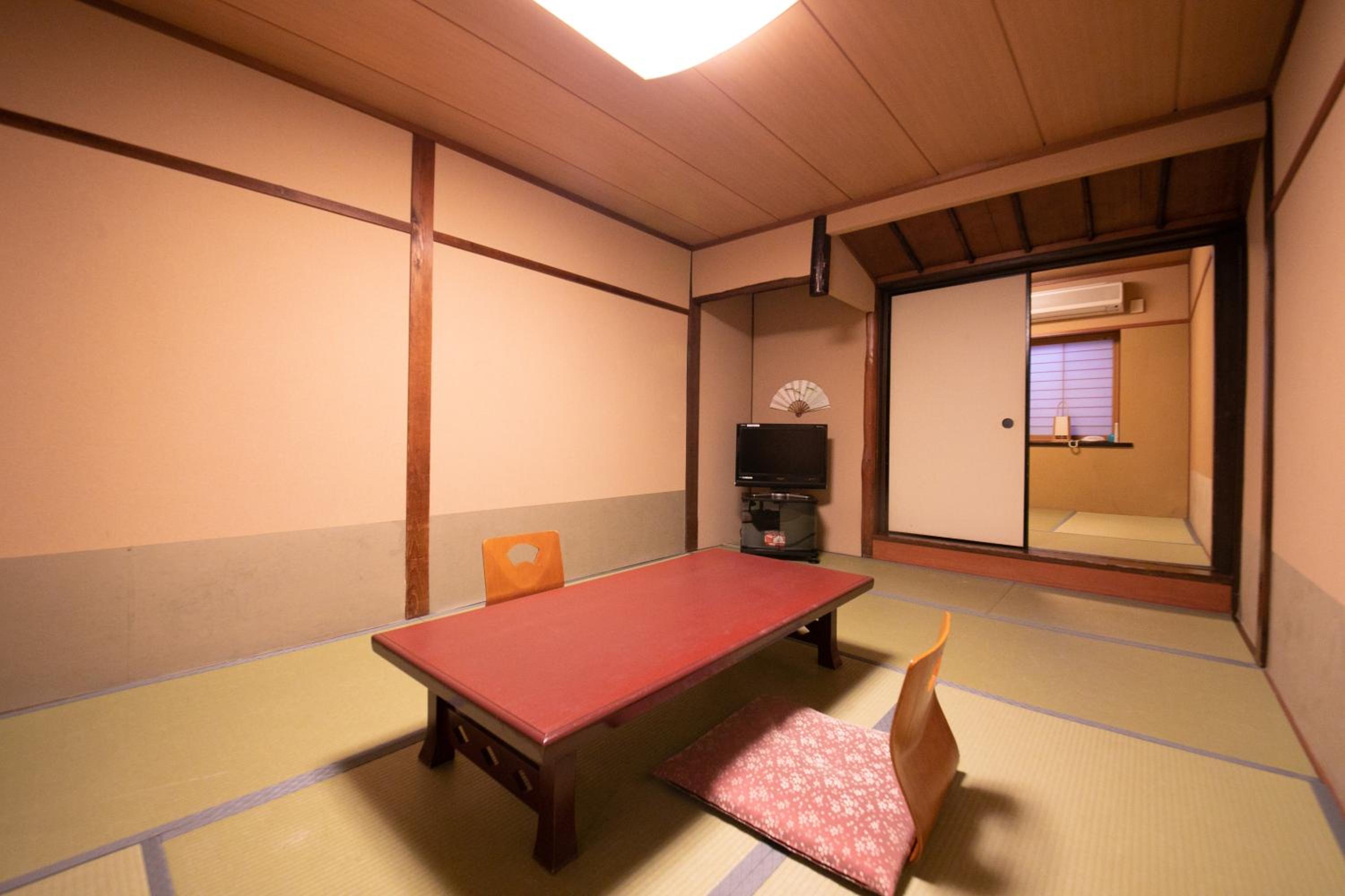 Twin Room with Private Bathroom