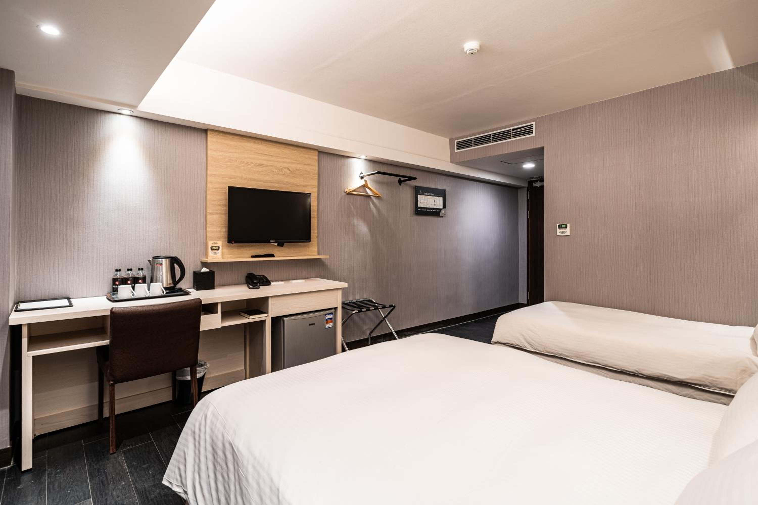 Triple Room photo 2