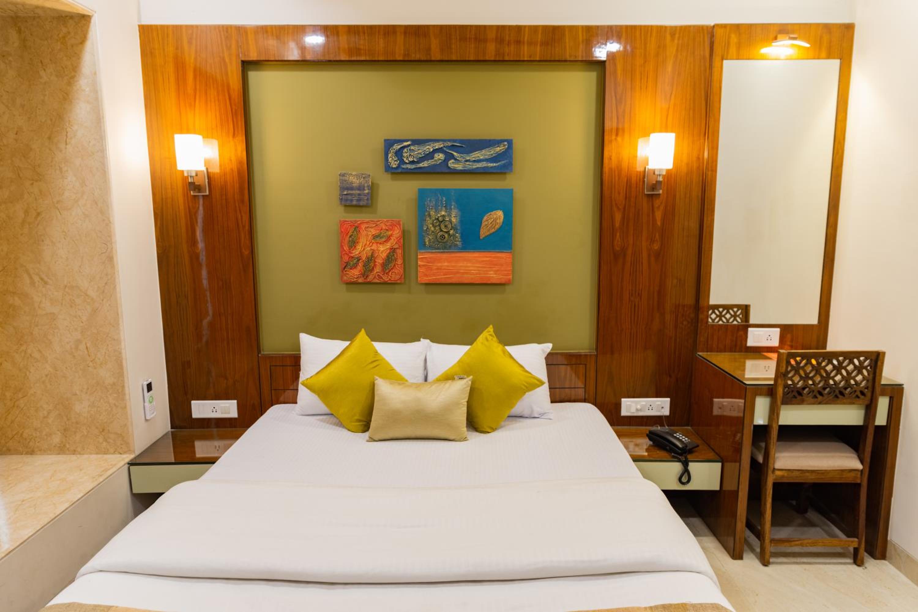 Deluxe Double Room with Balcony