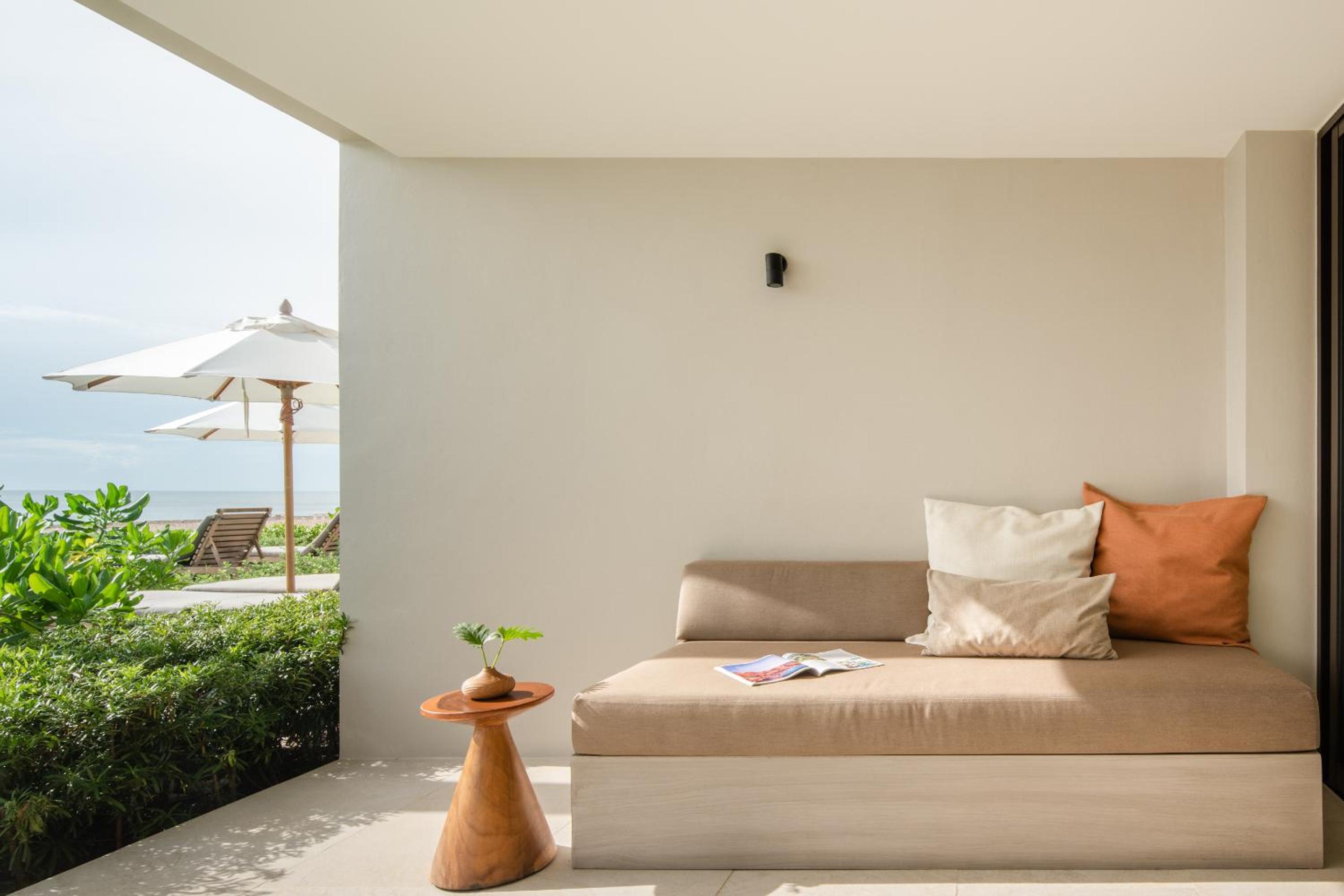 Mini Suite Beachfront Twin - Photo 3
