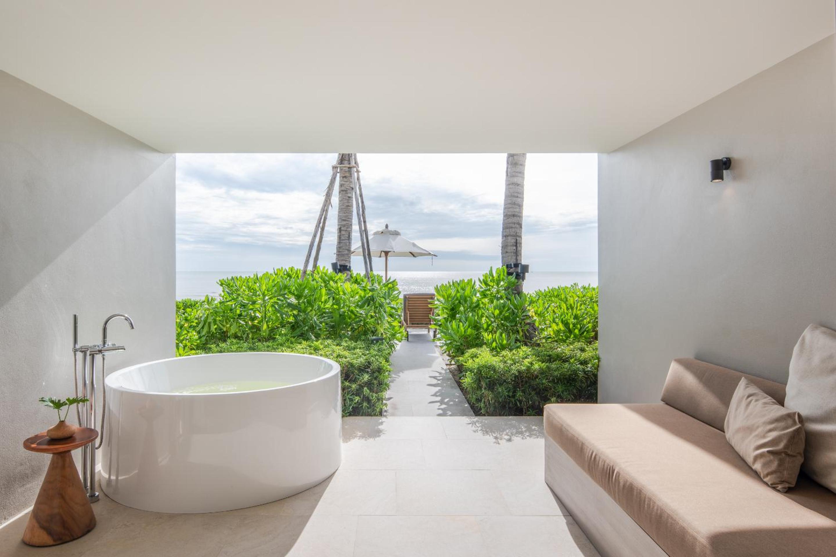 Mini Suite Beachfront Twin - Photo 13