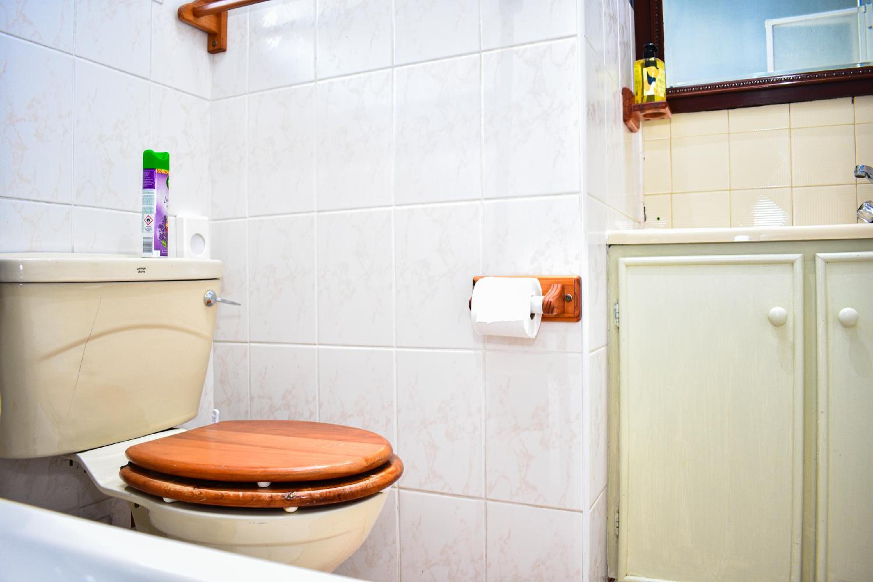 Deluxe Double Room (2 Adults + 1 Child) photo 2