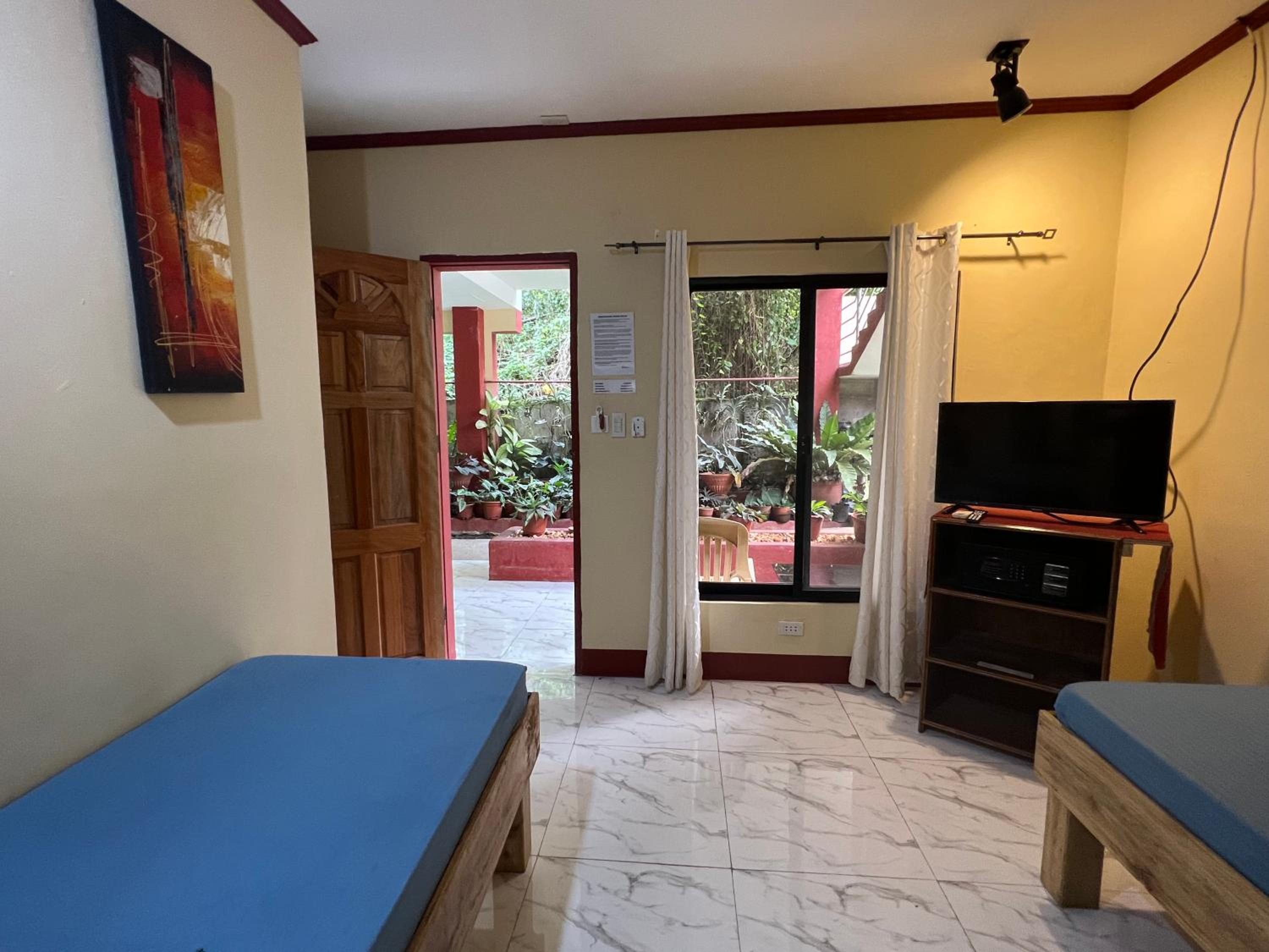 Double or Twin Room with Terrace photo 2