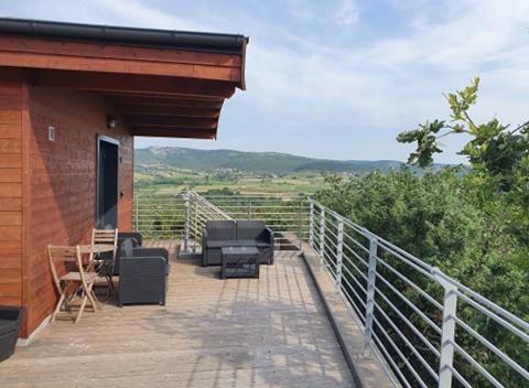 Suite with Hot Tub - Photo 5