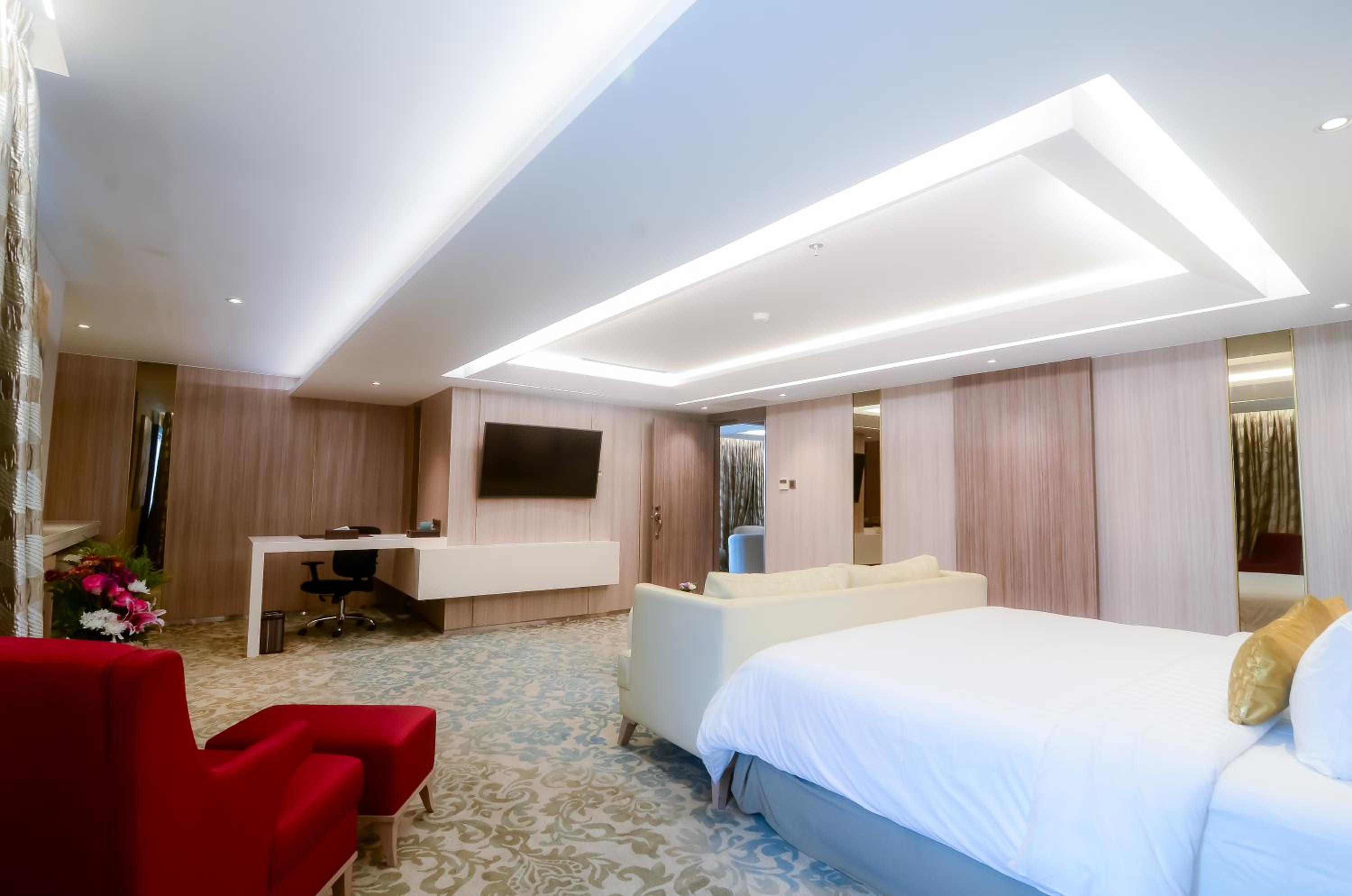 Presidential Suite photo 3