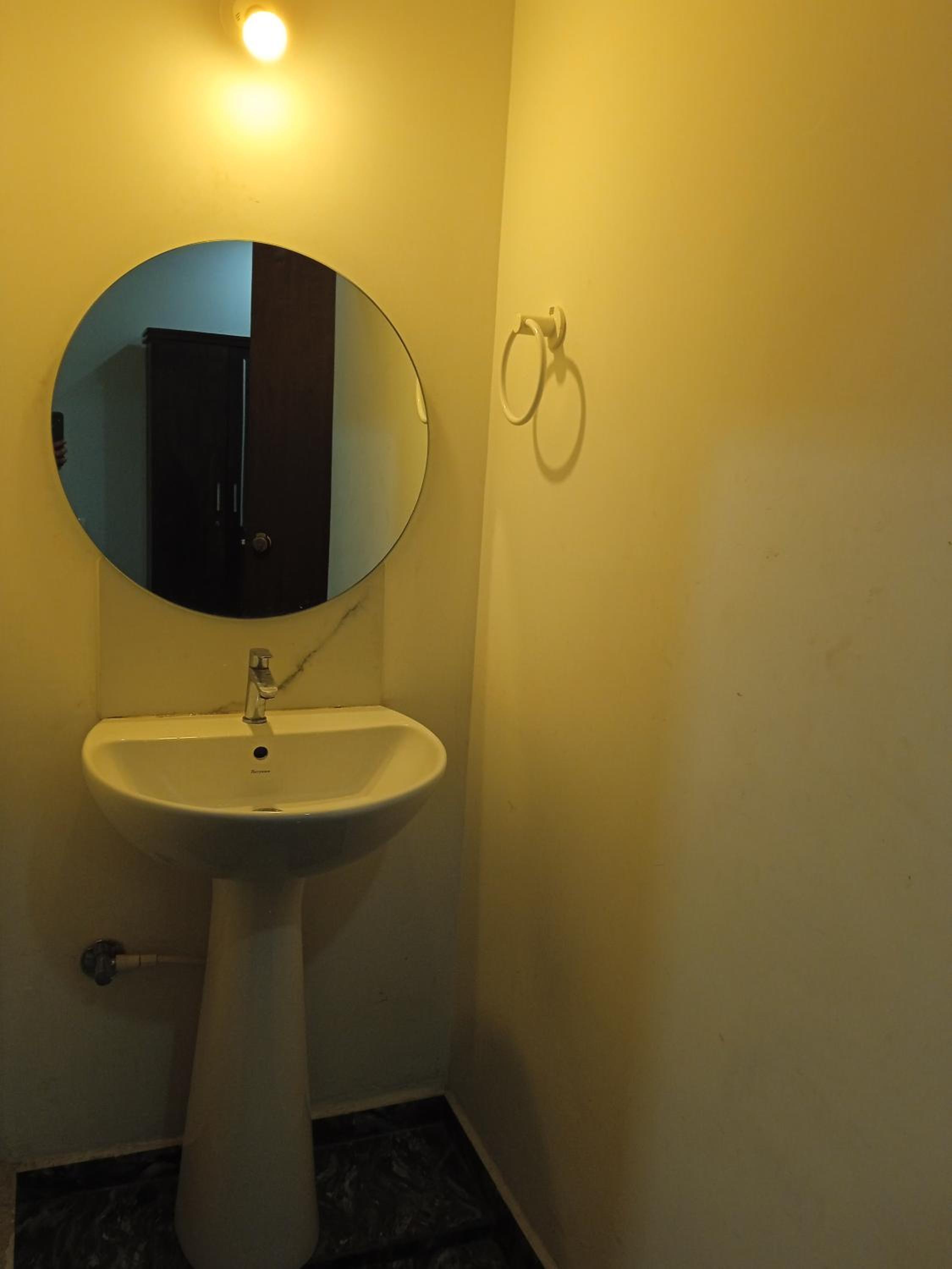 Deluxe Double Room (2 Adults + 1 Child) photo 2