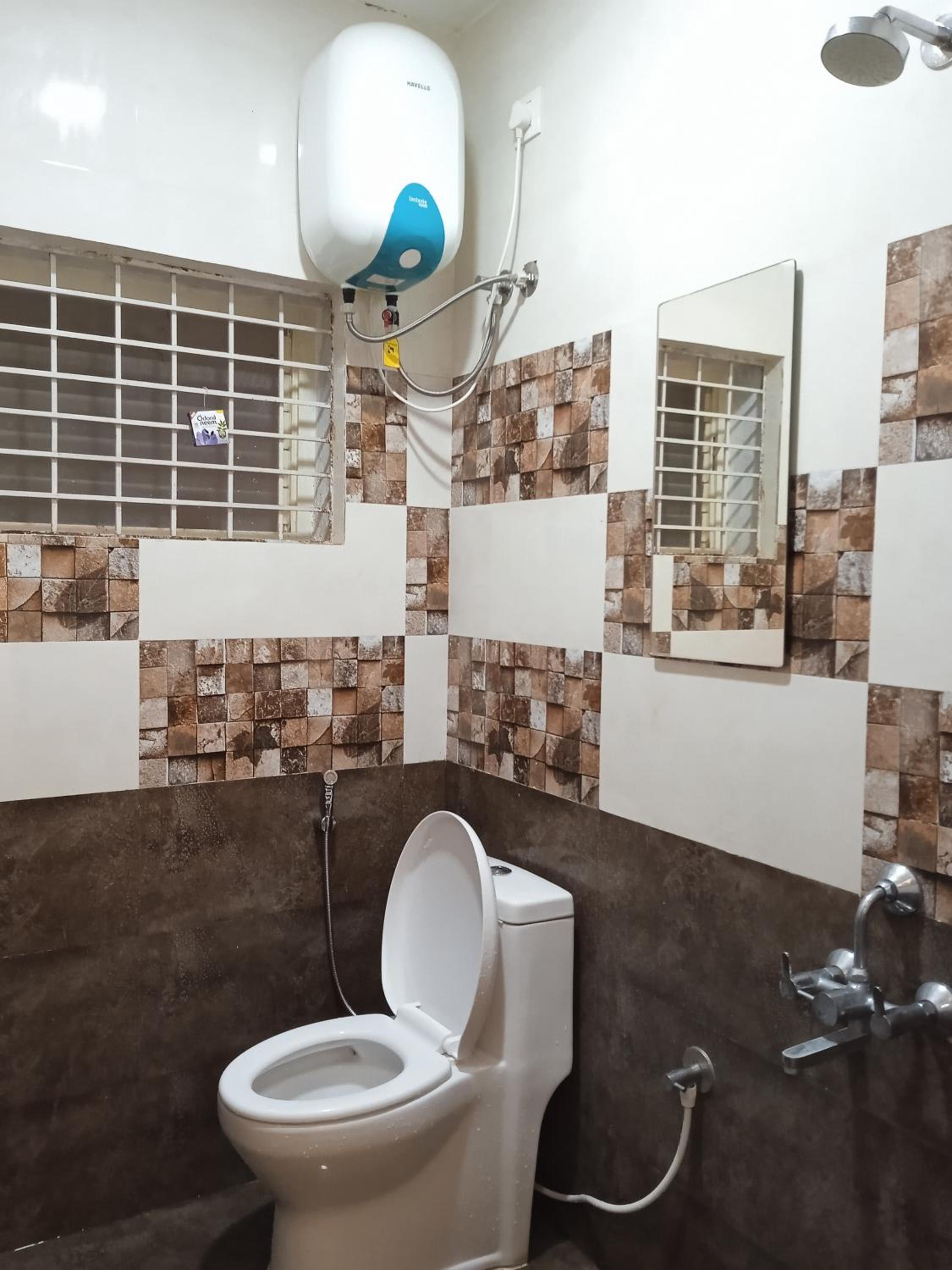 Deluxe Double Room (2 Adults + 1 Child) photo 3