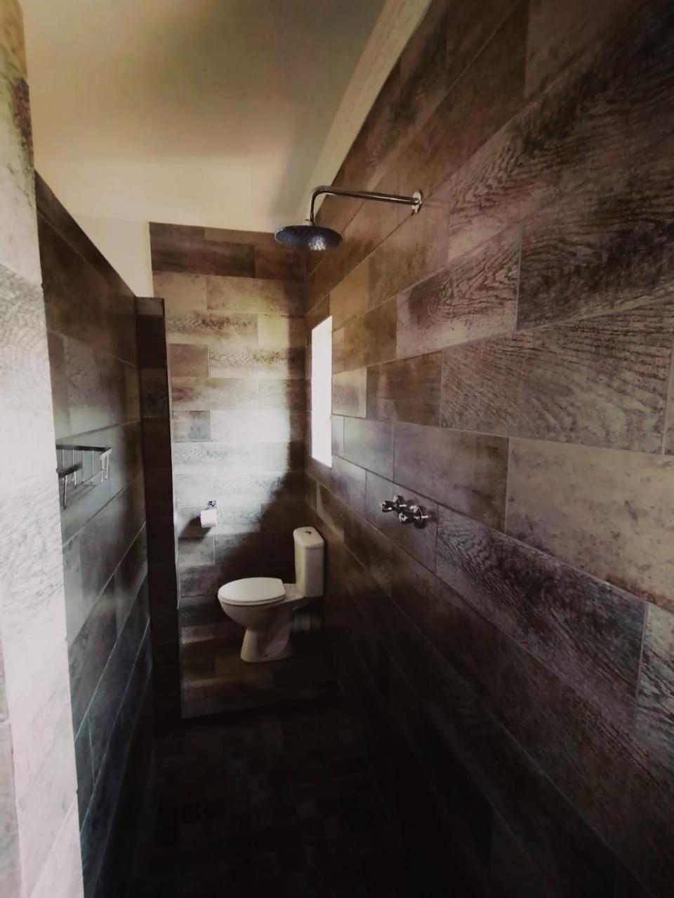 Three-Bedroom Chalet - Photo 8