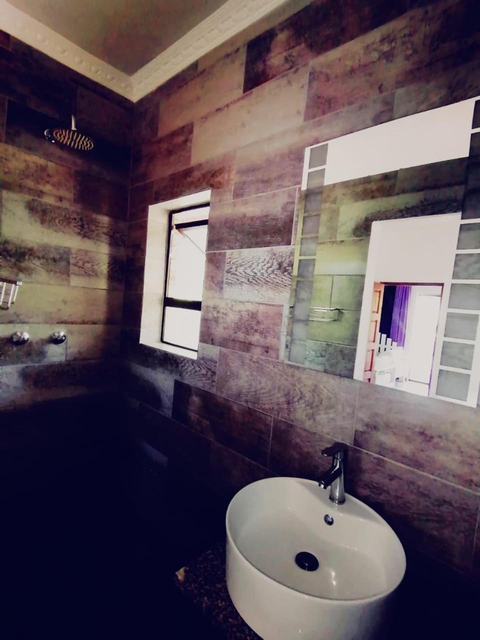 Three-Bedroom Chalet - Photo 11