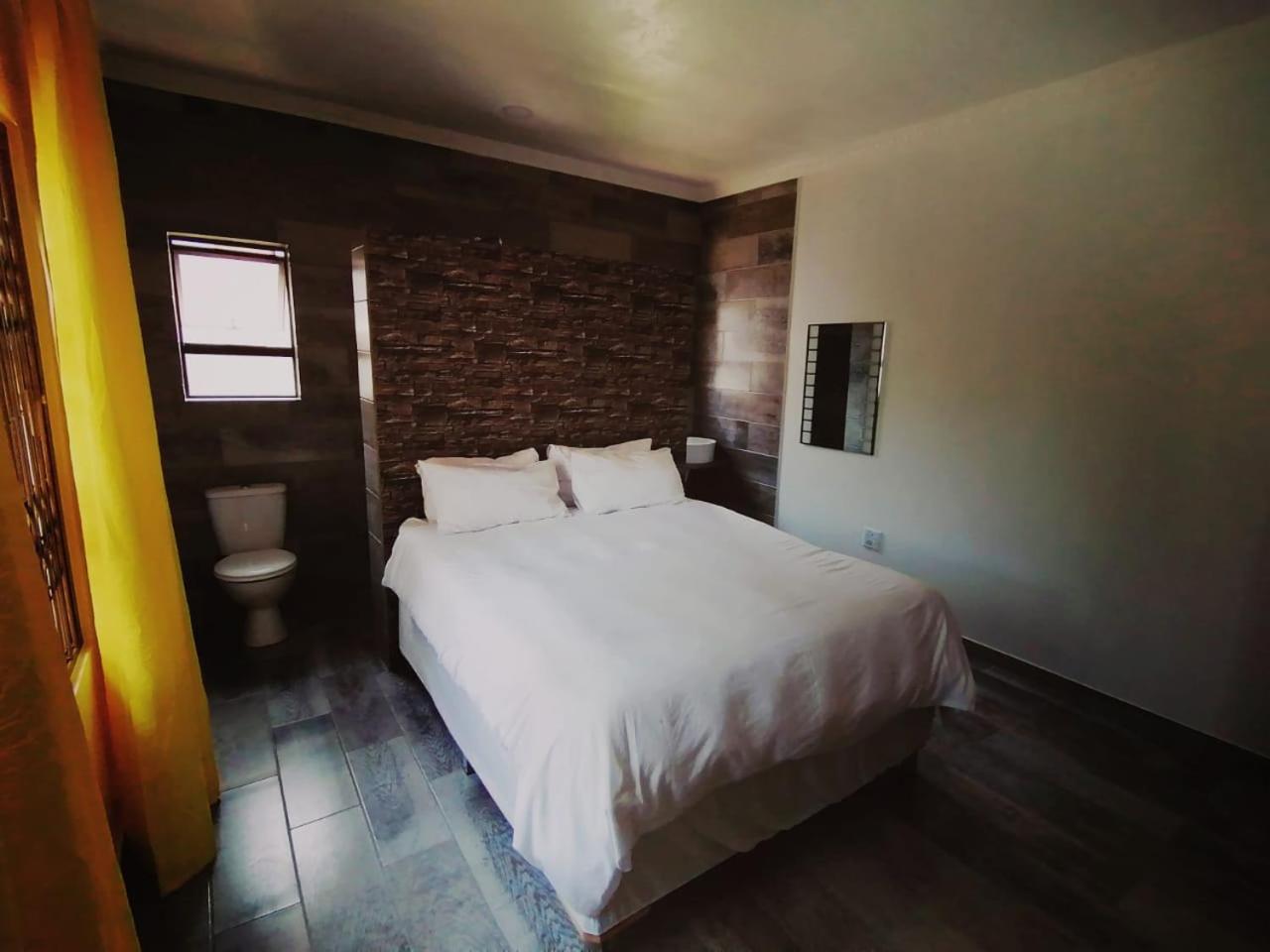 Three-Bedroom Chalet - Photo 12