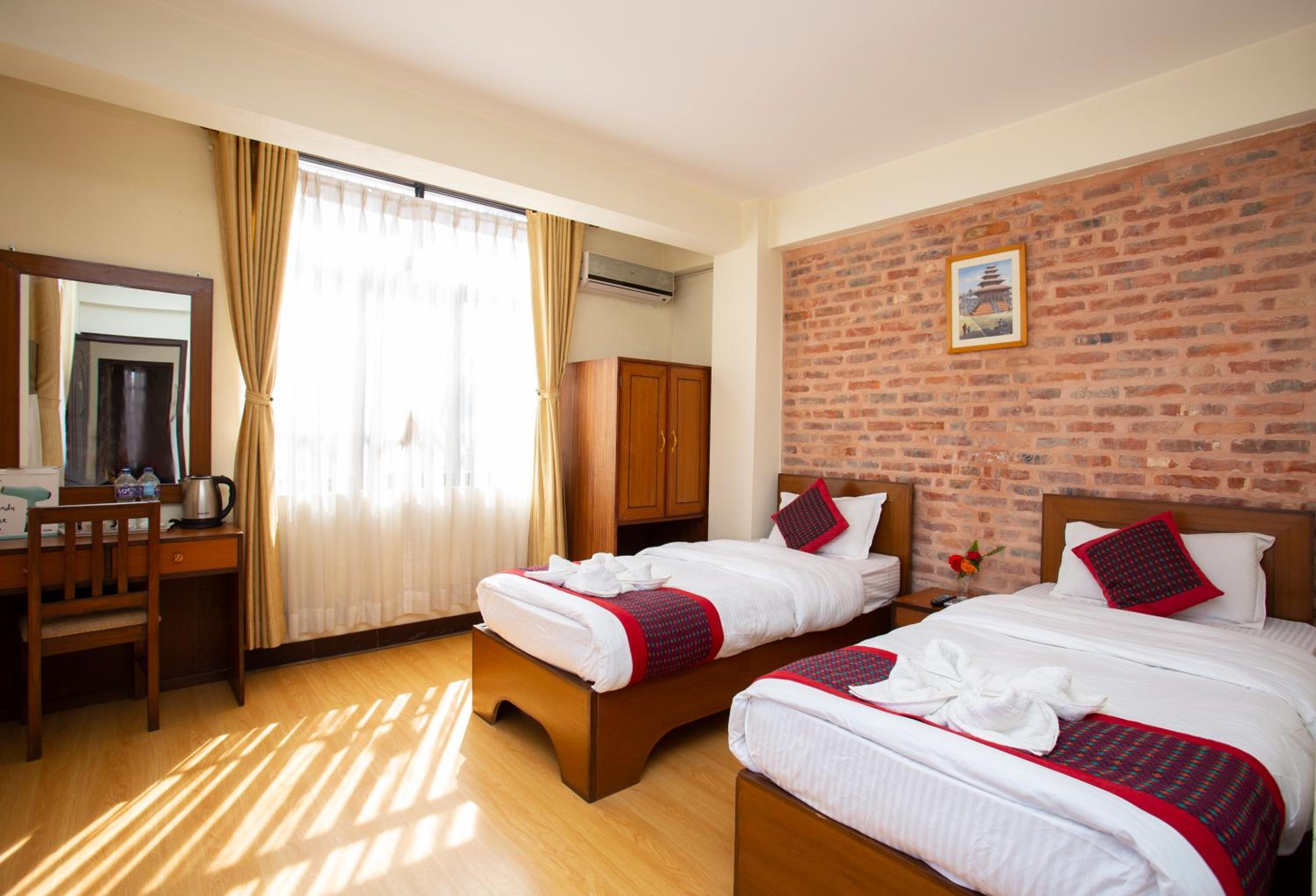 Standard Double or Twin Room photo 1
