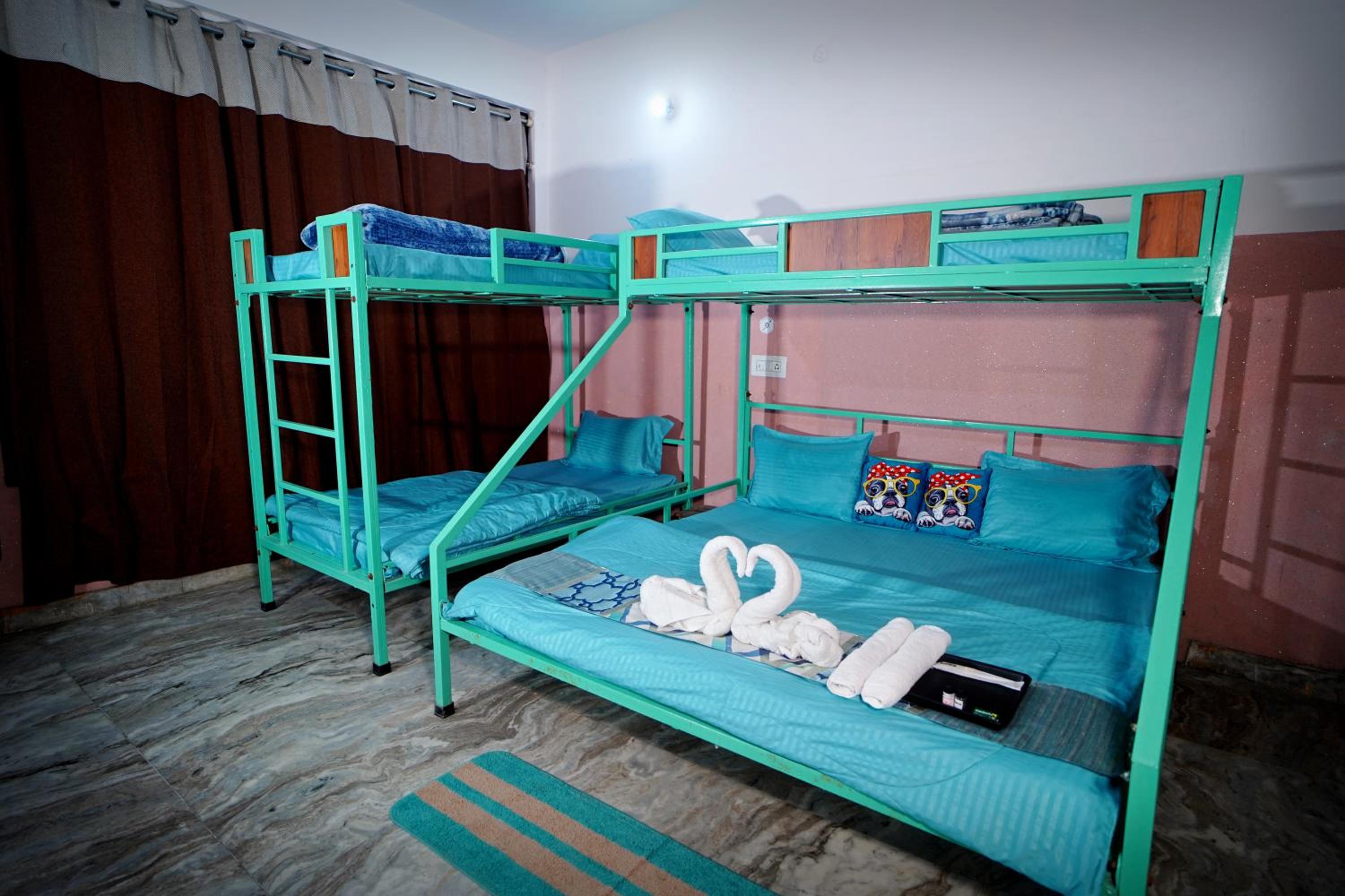 Double Room with Pool View