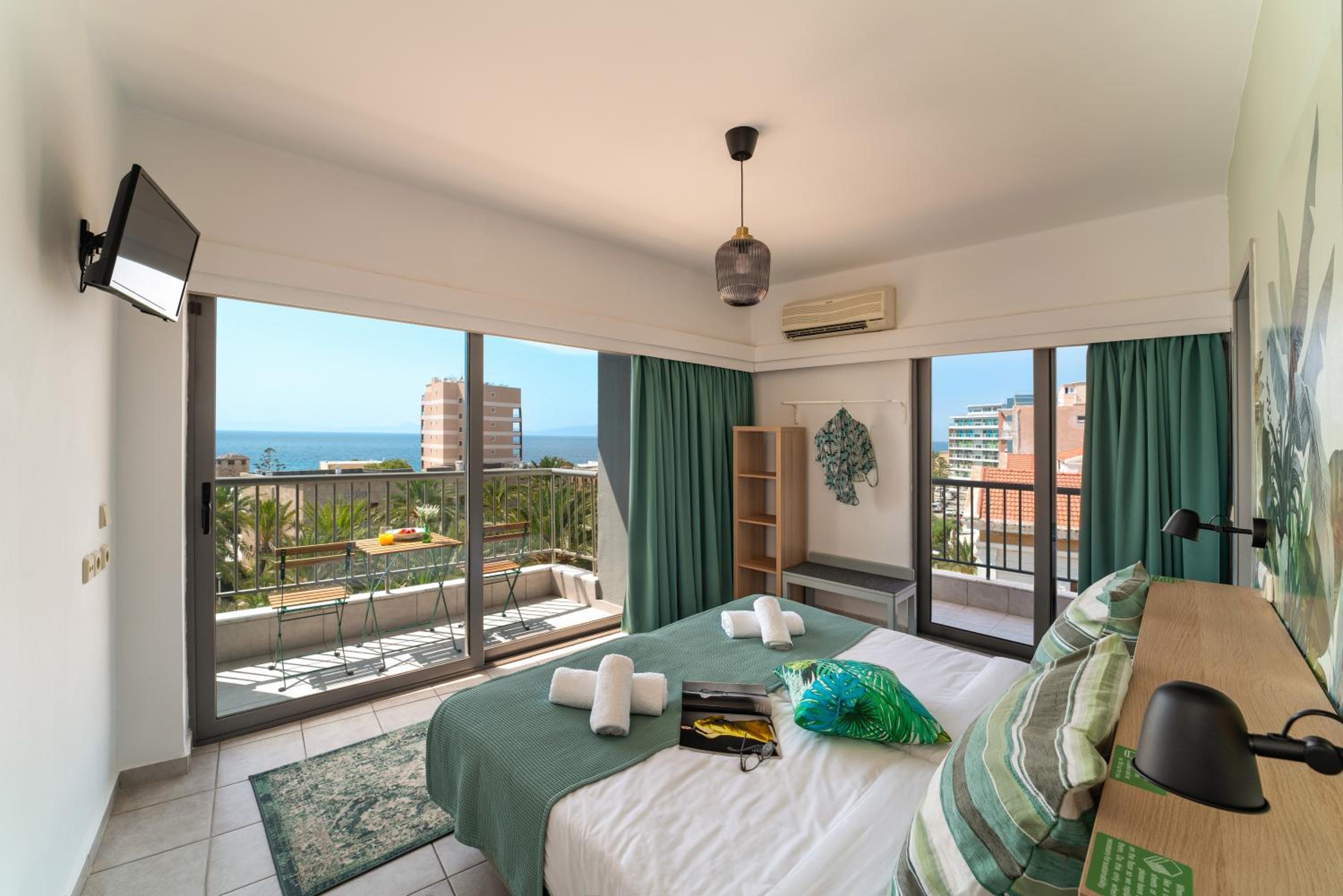 Quadruple Room with Sea View photo 1