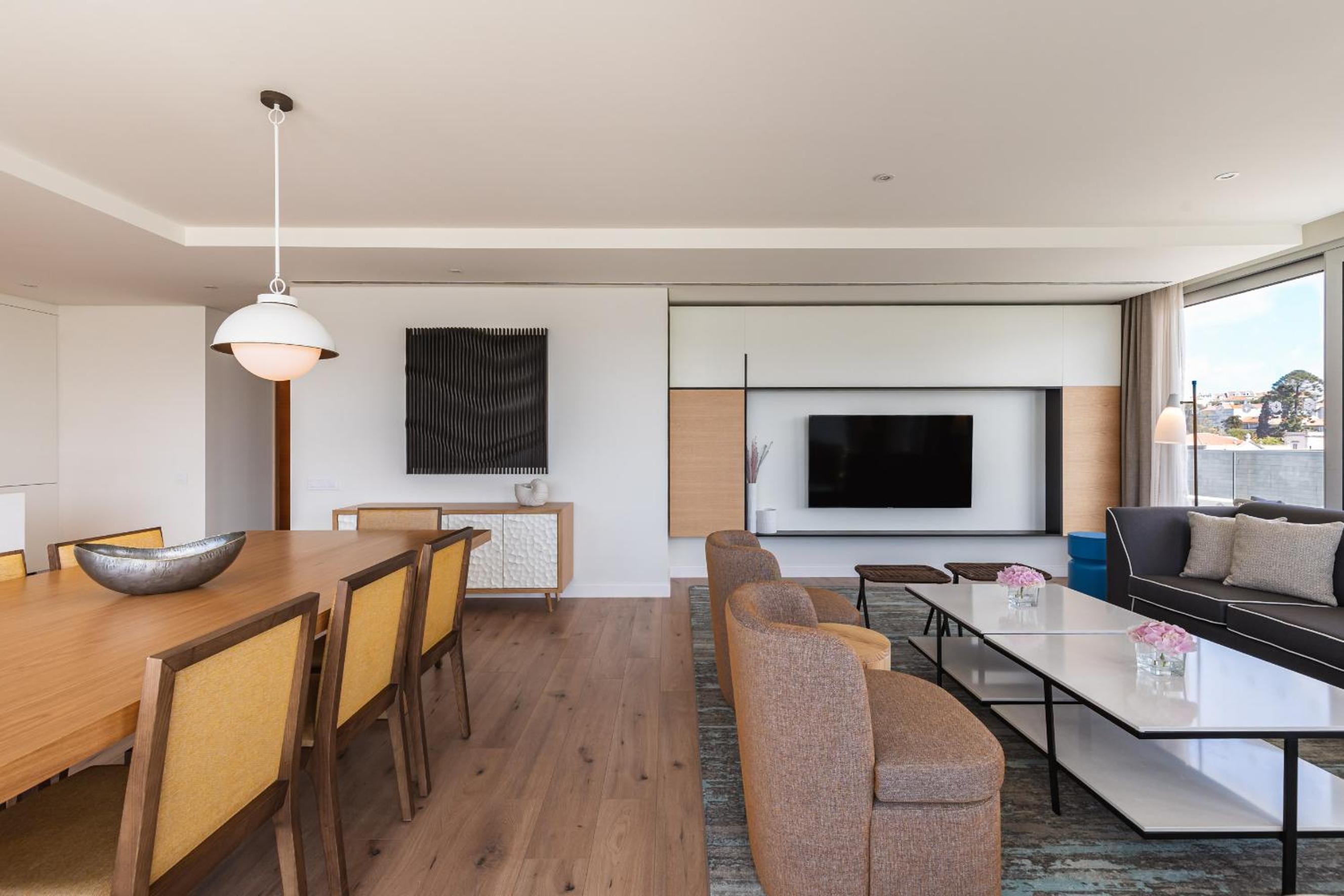 Premium Corner Queen Suite with River View - Photo 12