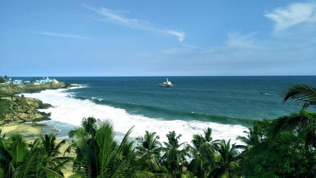 Deluxe Double or Twin Room with Ocean View photo 2
