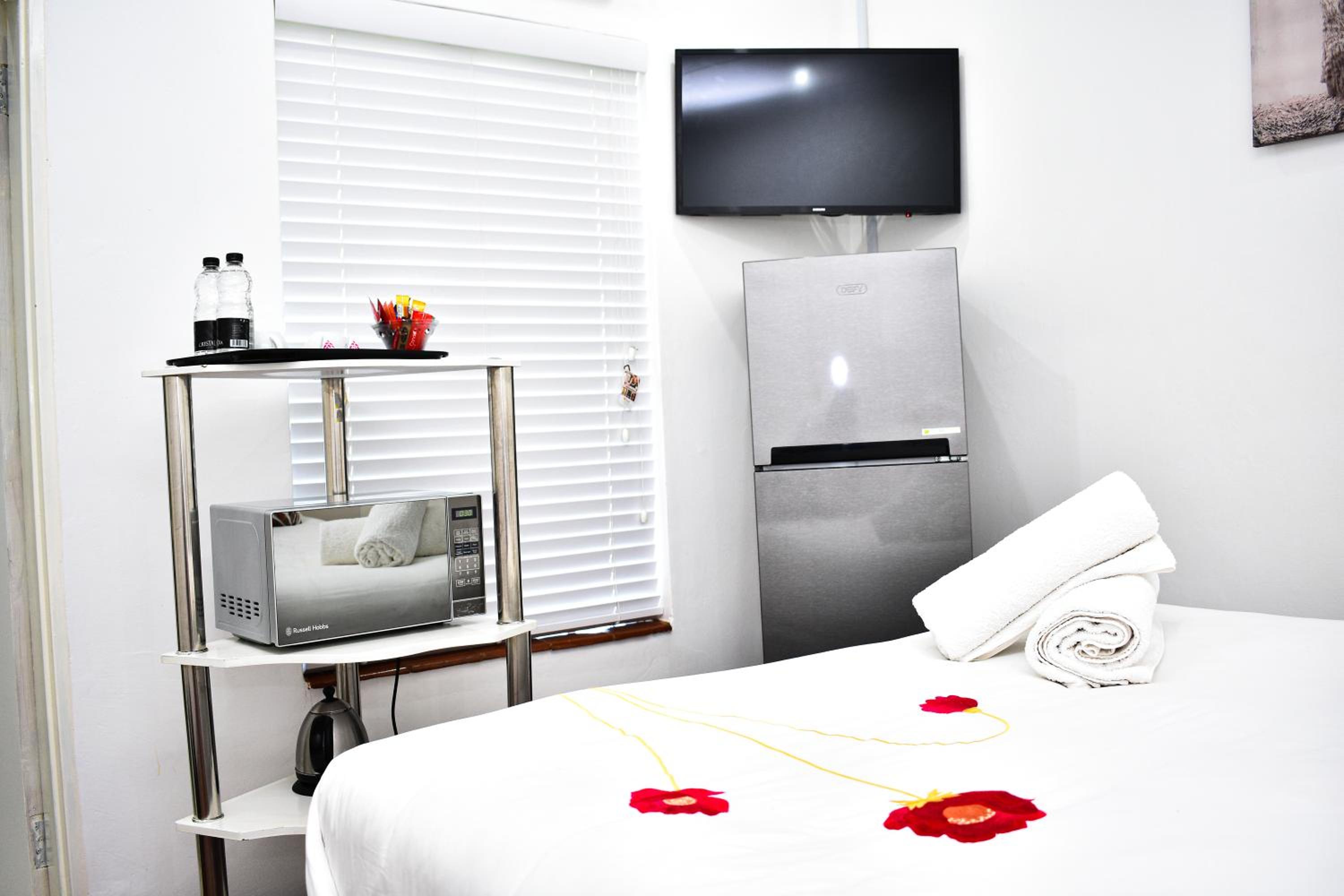 Budget Twin Room photo 1
