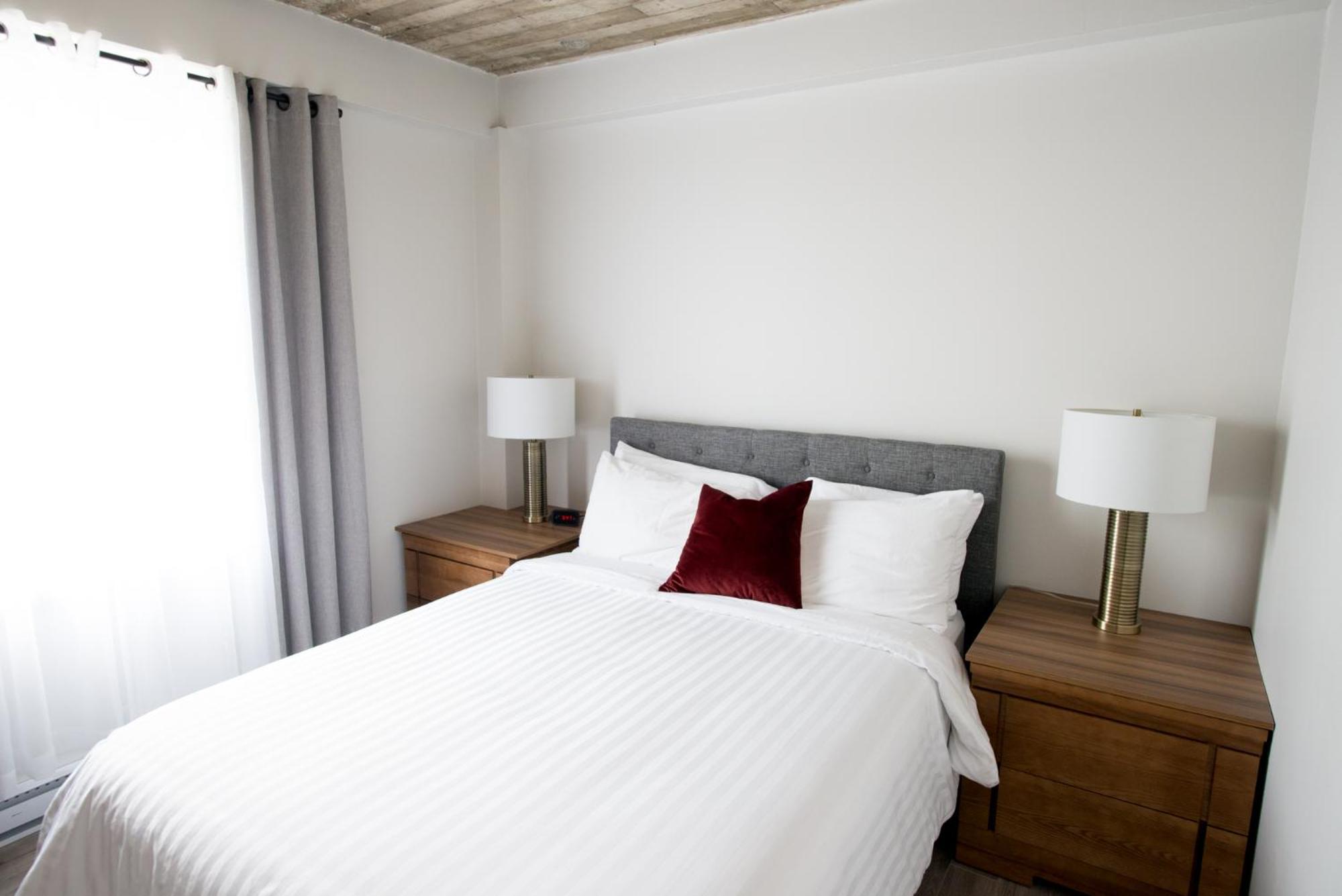 One-Bedroom Apartment - Photo 9