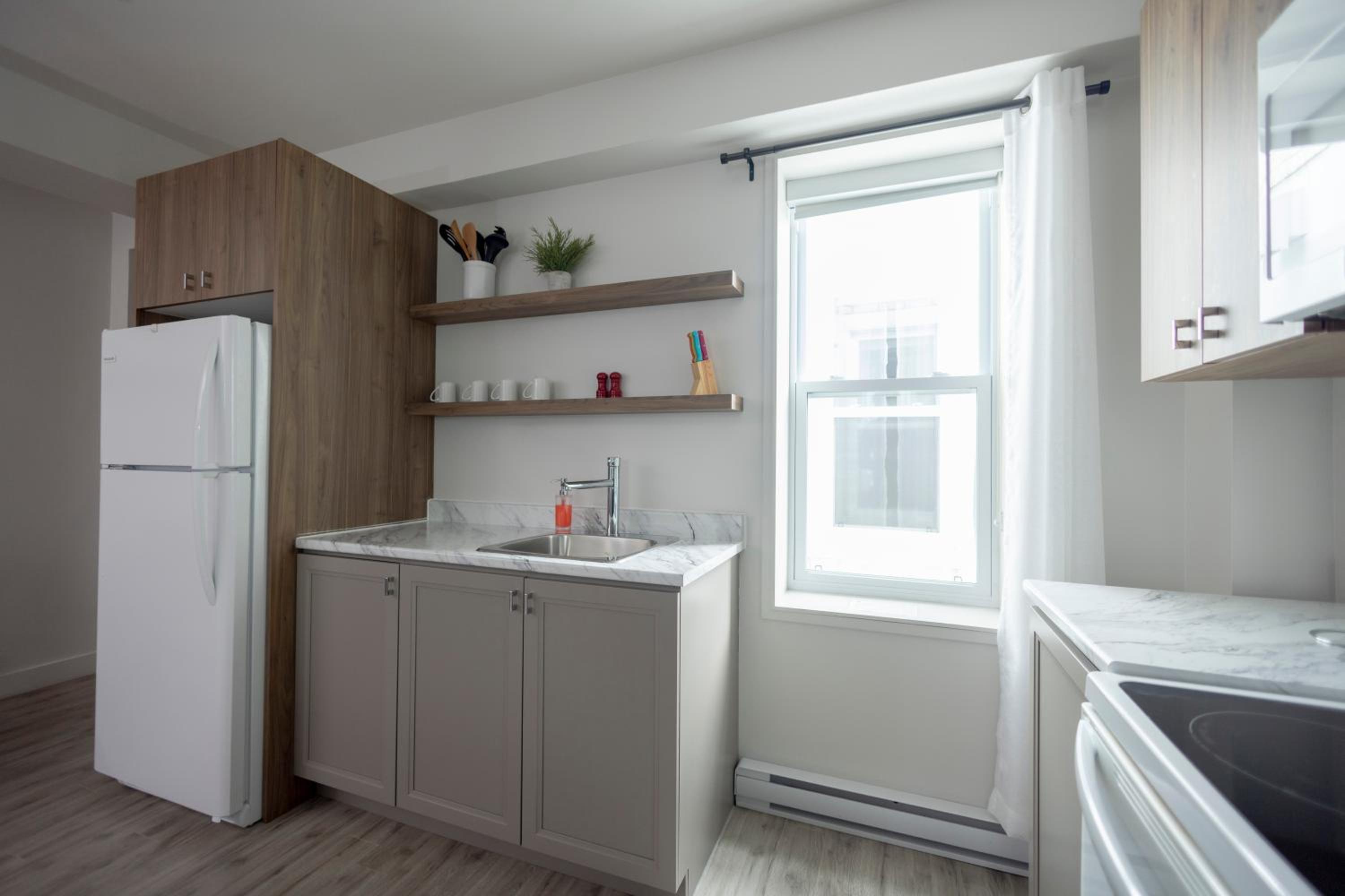 One-Bedroom Apartment - Photo 19