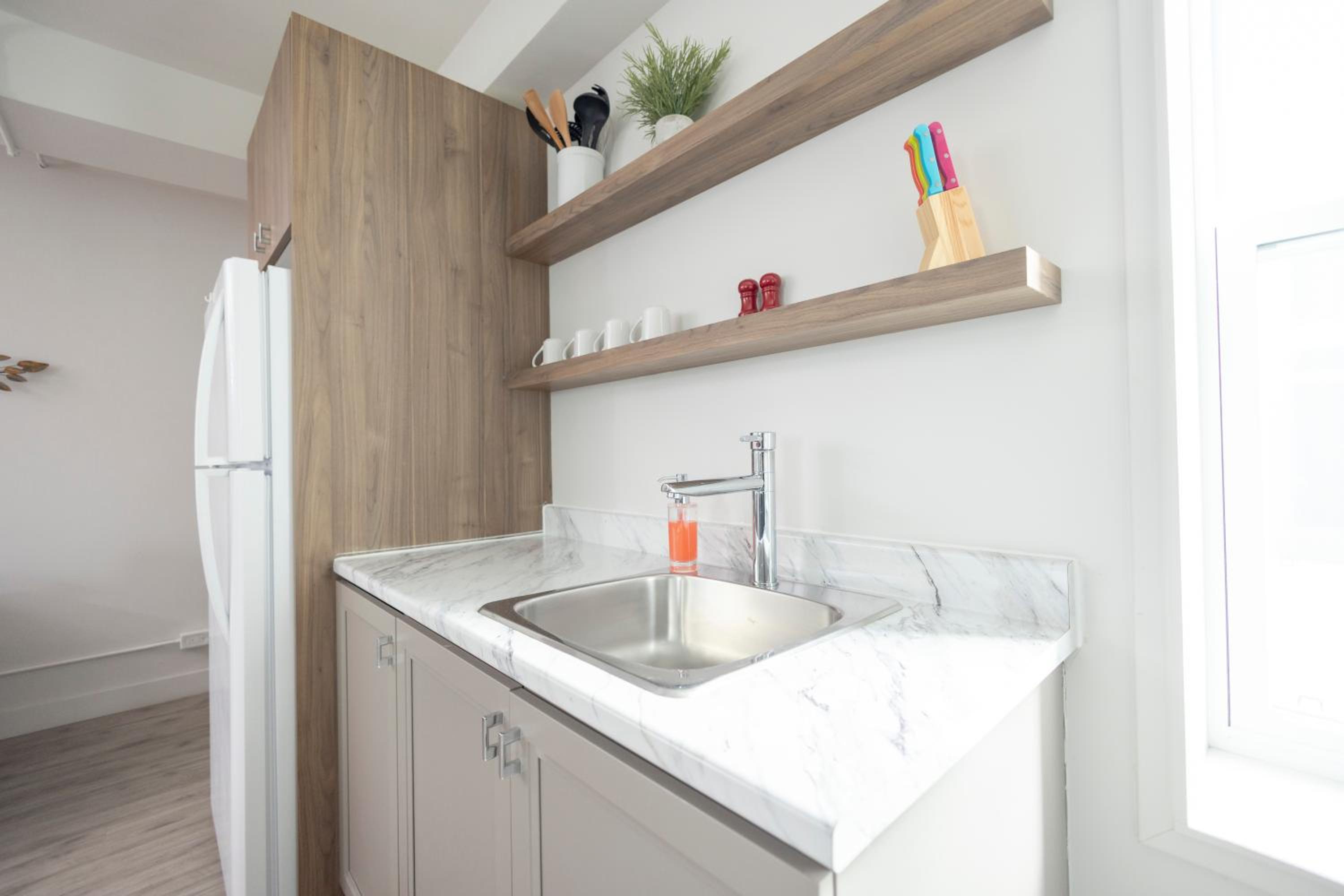 One-Bedroom Apartment - Photo 17