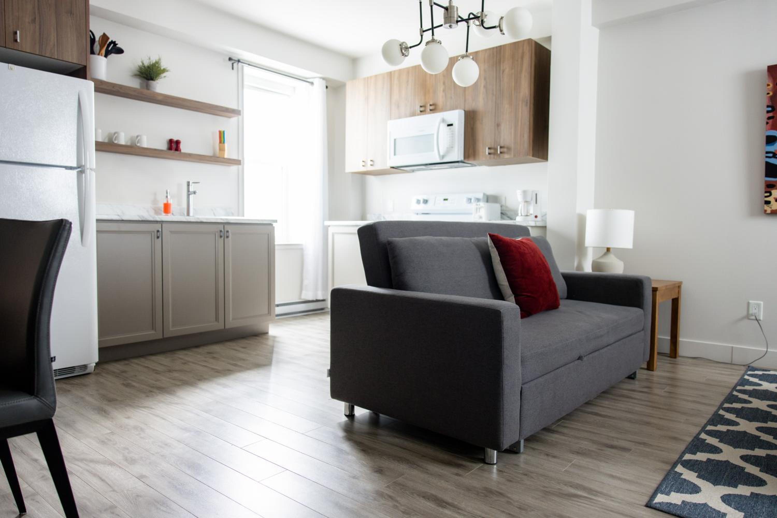 One-Bedroom Apartment - Photo 26