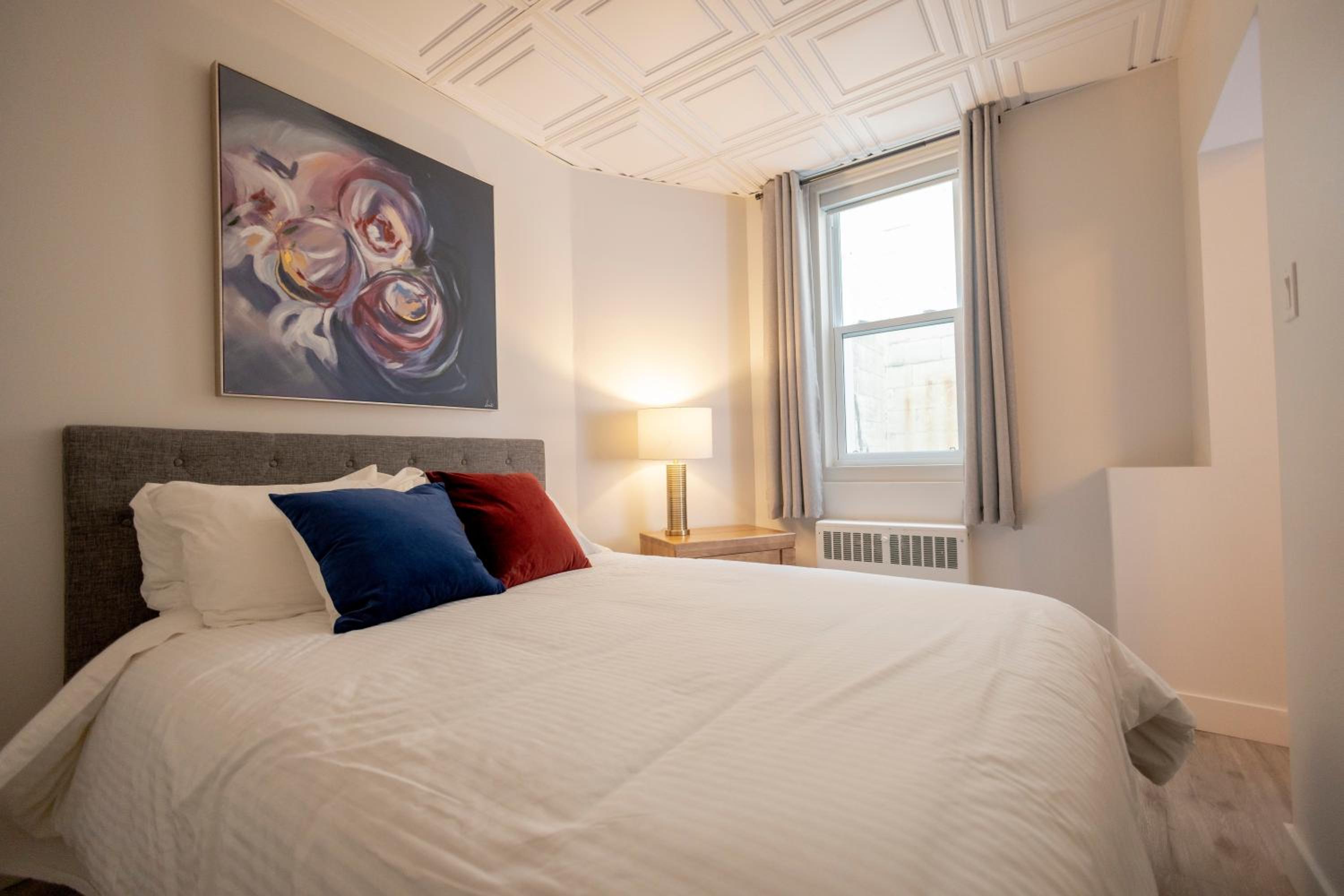 One-Bedroom Apartment - Photo 27